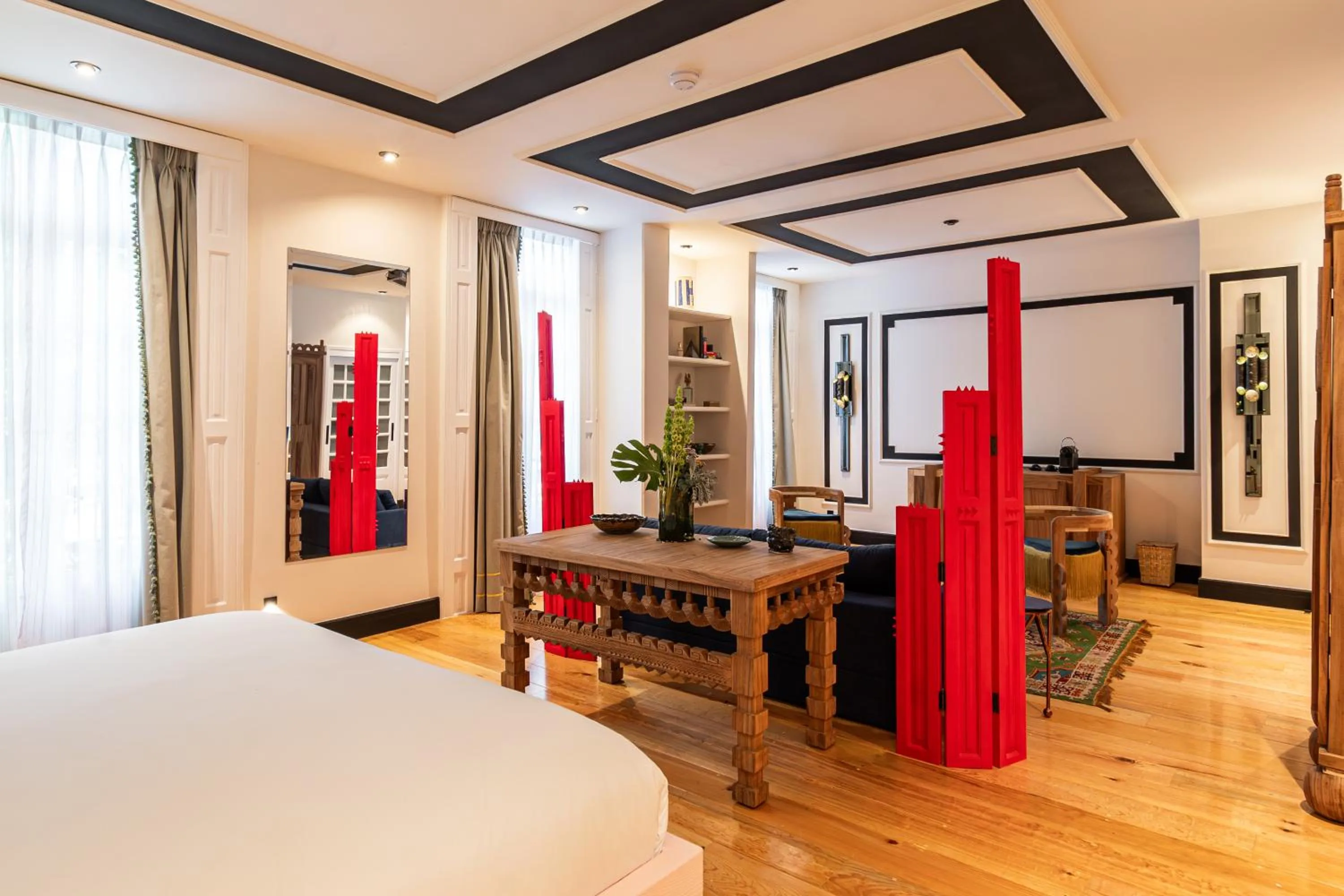 Photo of the whole room, Bed in La Valise Mexico City, Member of Small Luxury Hotels