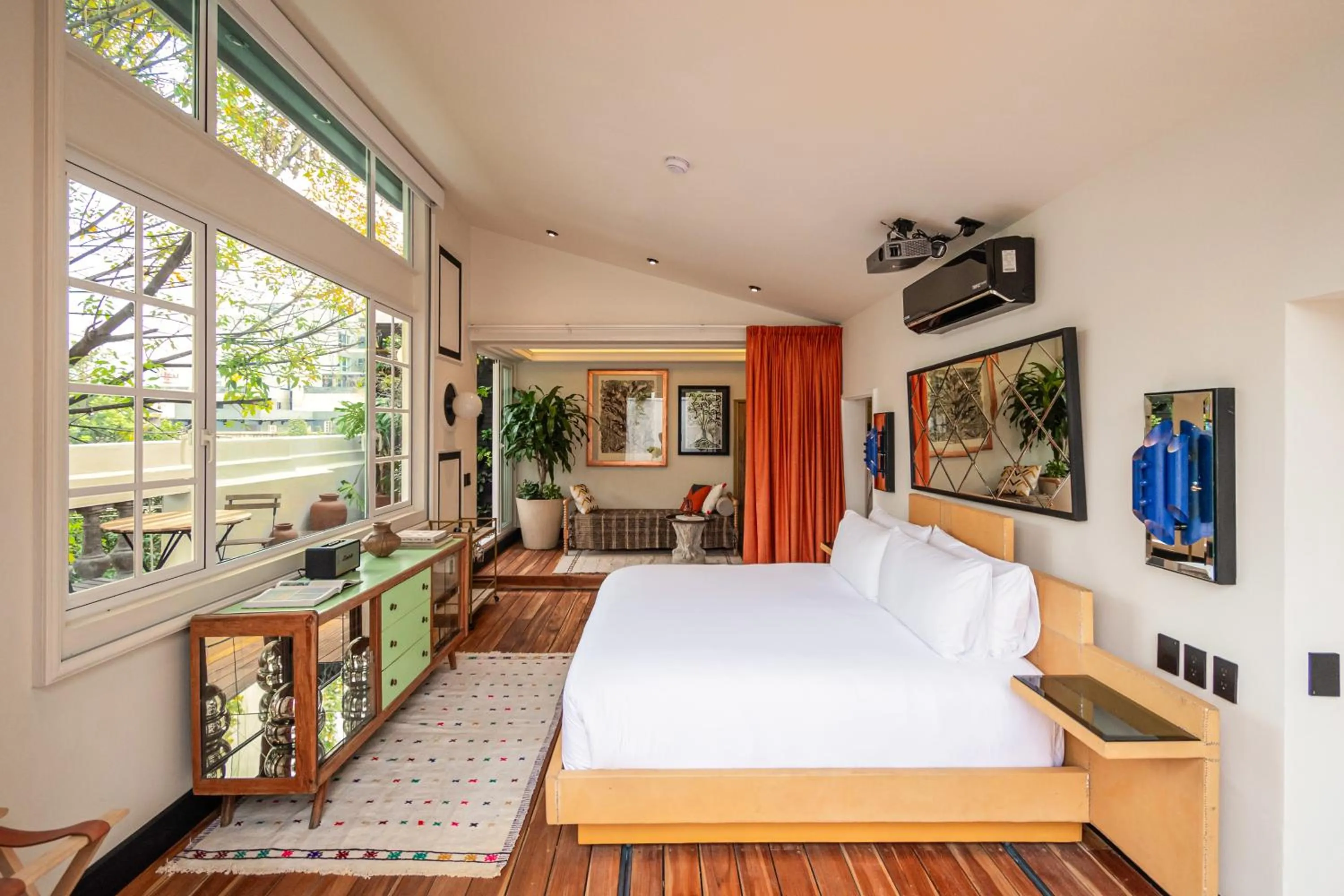 Bed in La Valise Mexico City, Member of Small Luxury Hotels