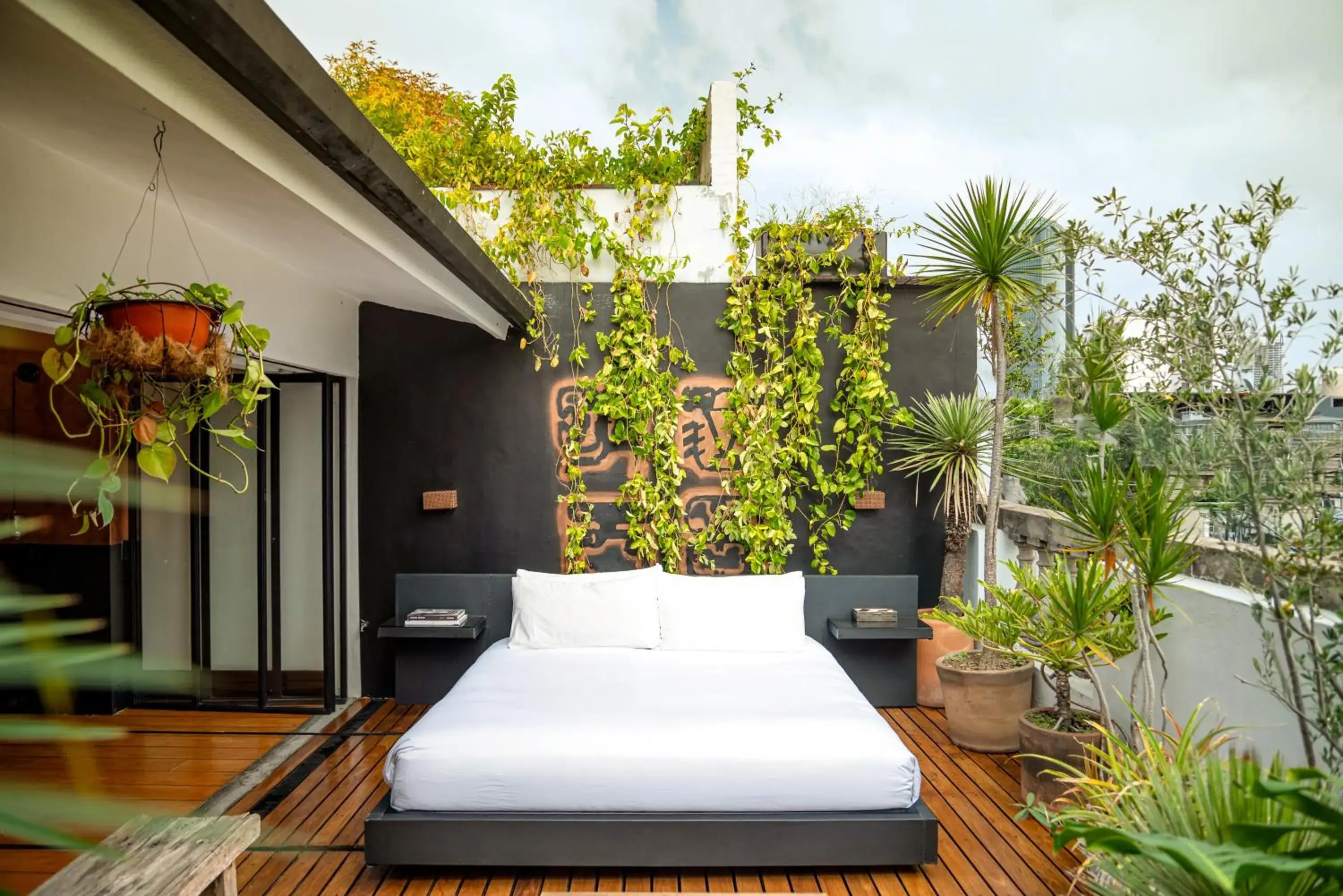 Bed in La Valise Mexico City, Member of Small Luxury Hotels Bed in La Valise Mexico City, Member of Small Luxury Hotels