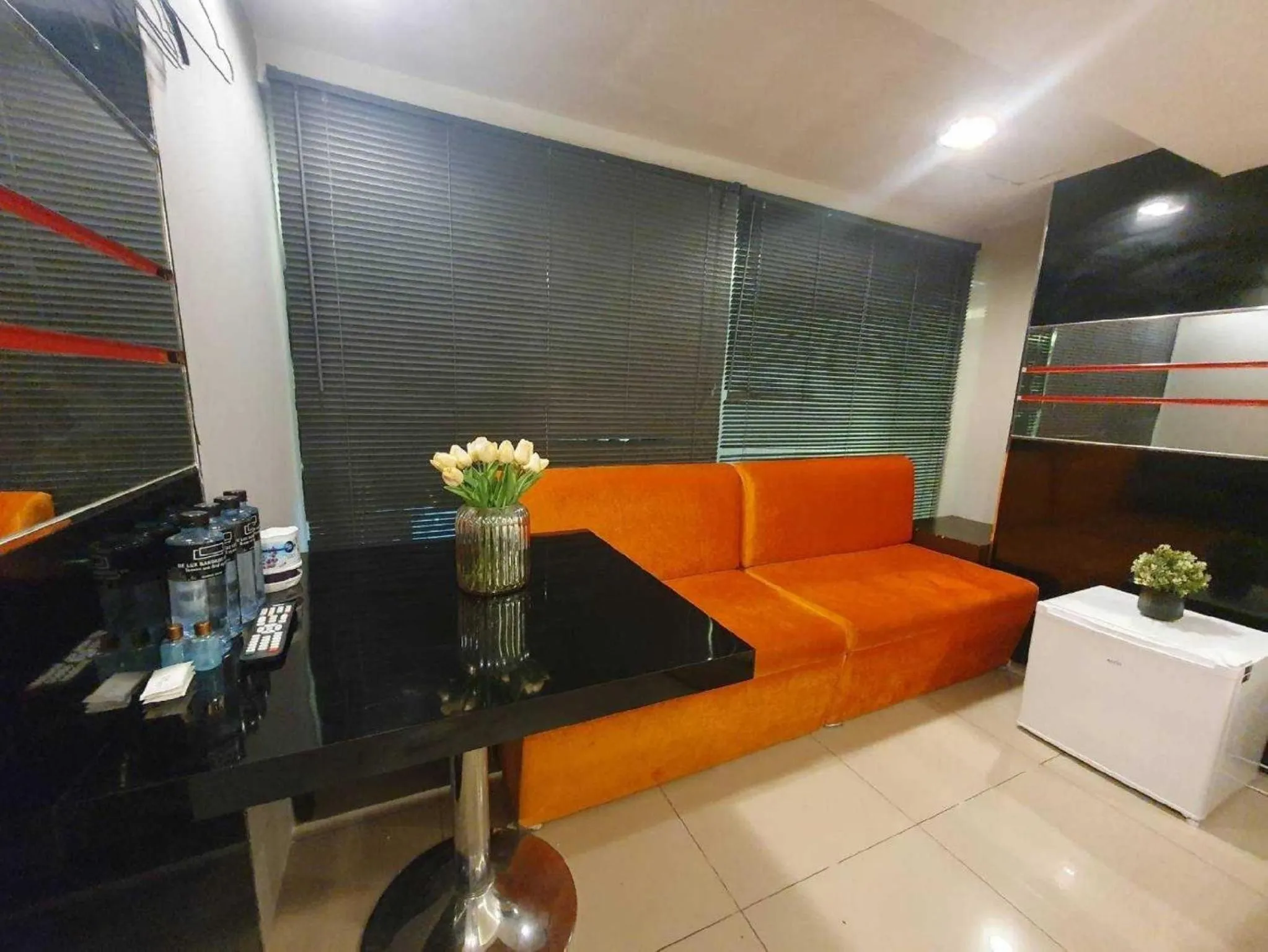 TV and multimedia in Deco Lux Hotel