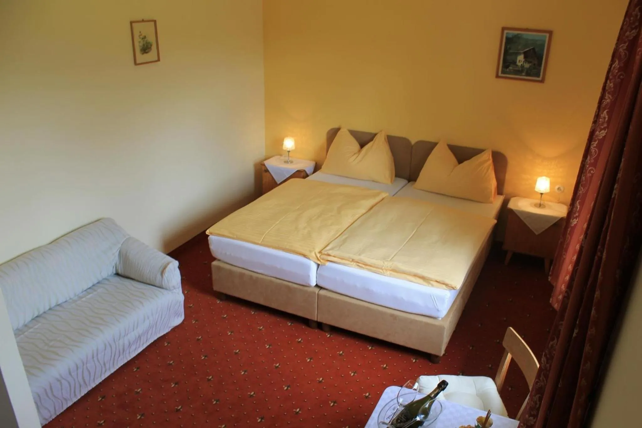 Bed in Landhotel Gasthof Eichhof Natters