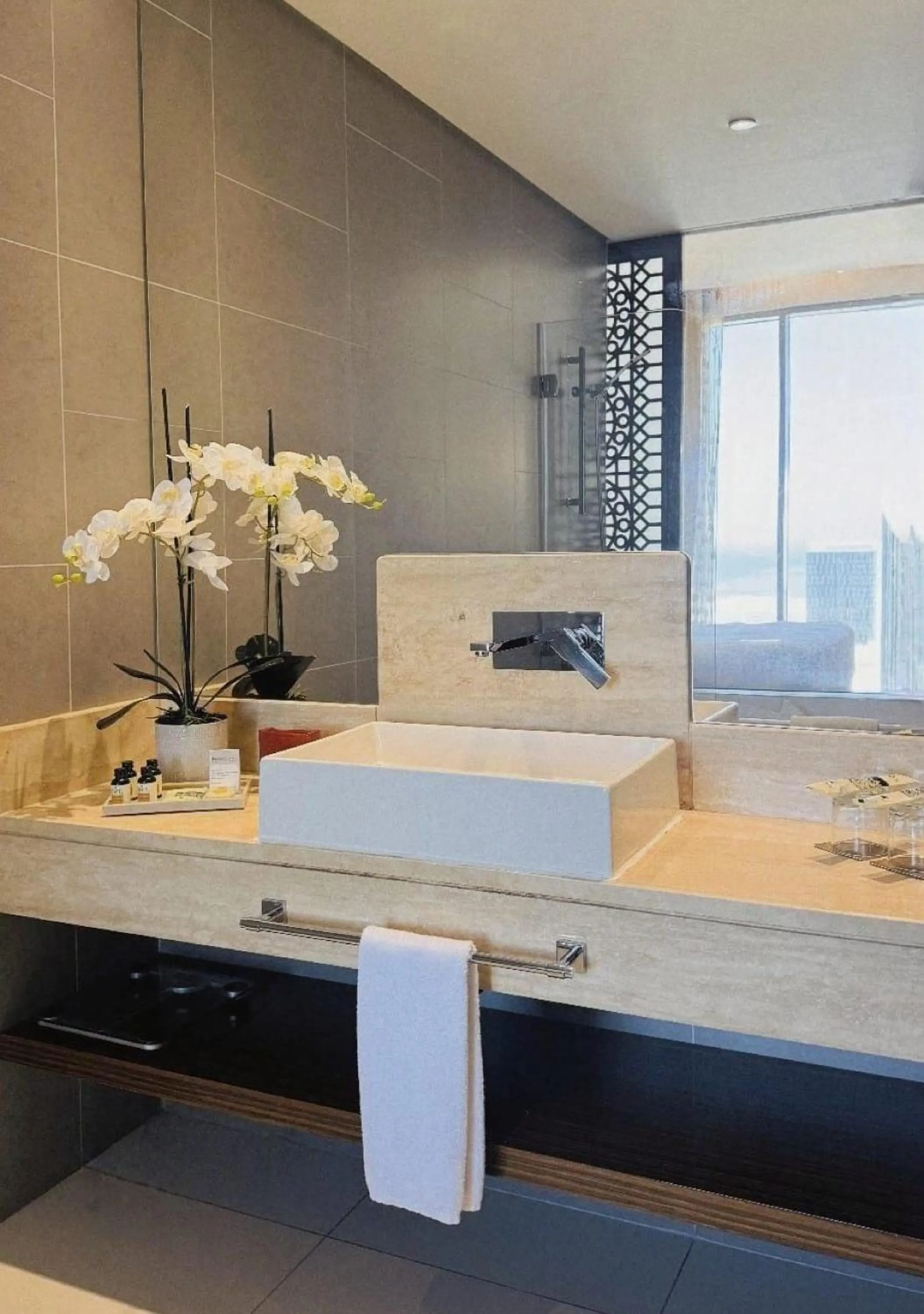 Bathroom in Fraser Suites Diplomatic Area Bahrain