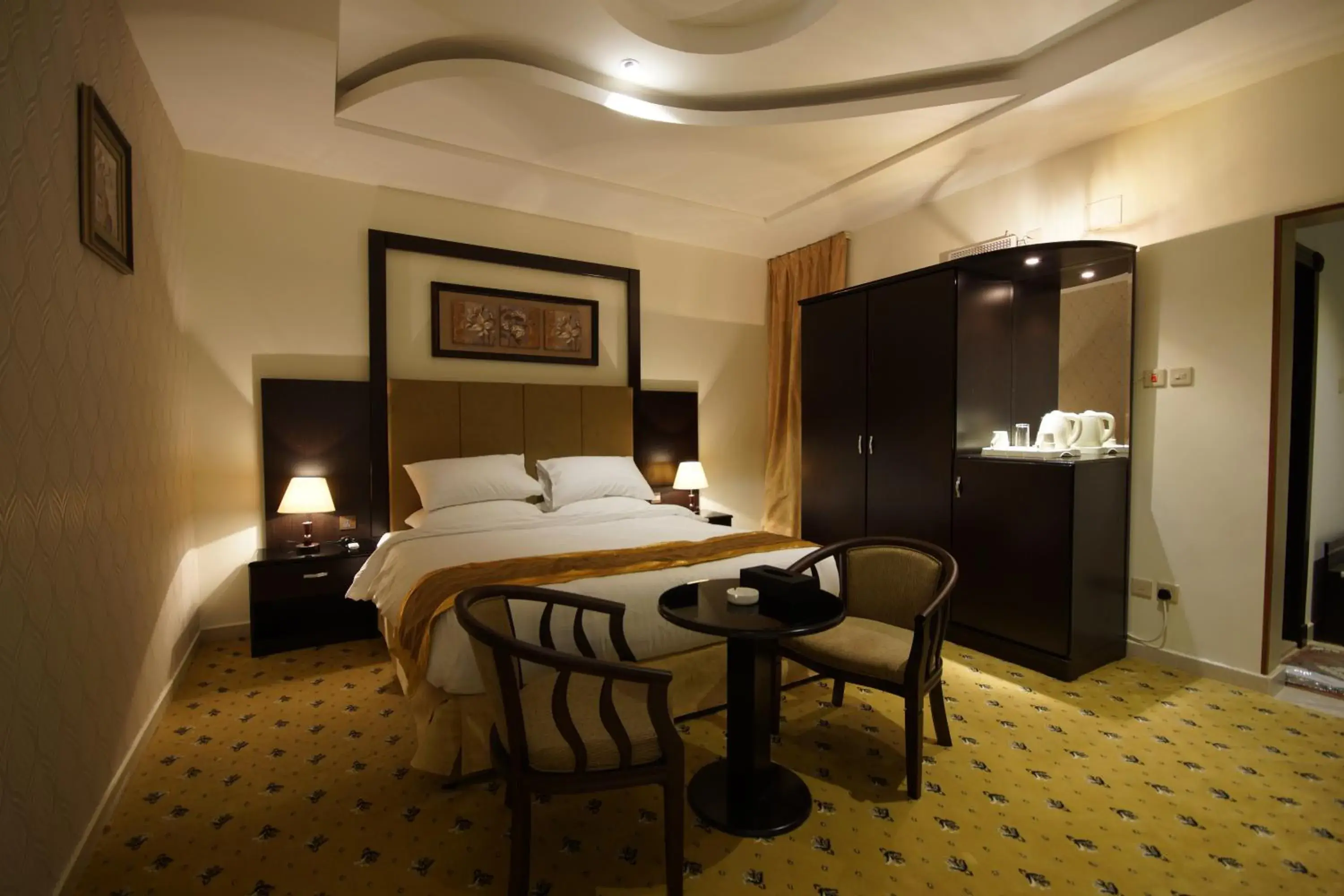 Budget Double Room in Rose Oasis Hotel Budget Double Room in Rose Oasis Hotel