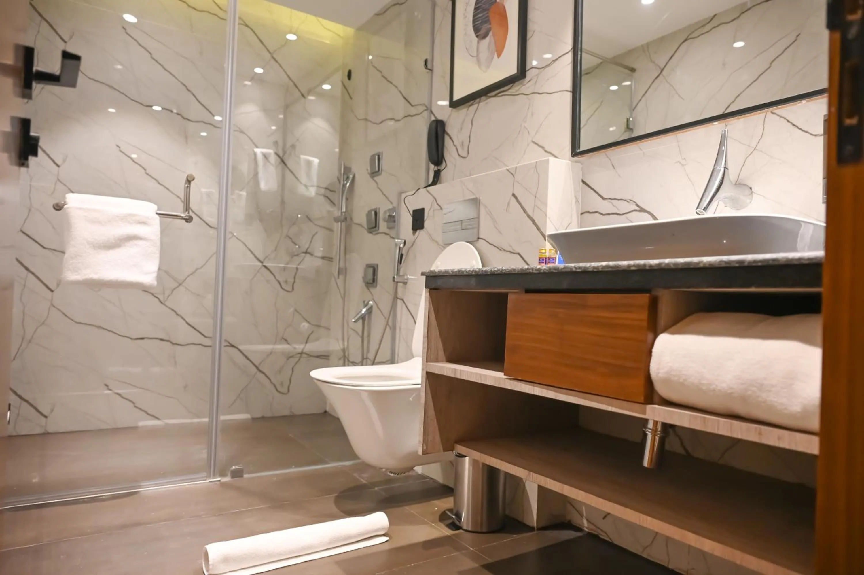 Bathroom in Ishaan Sarovar Portico Deoghar
