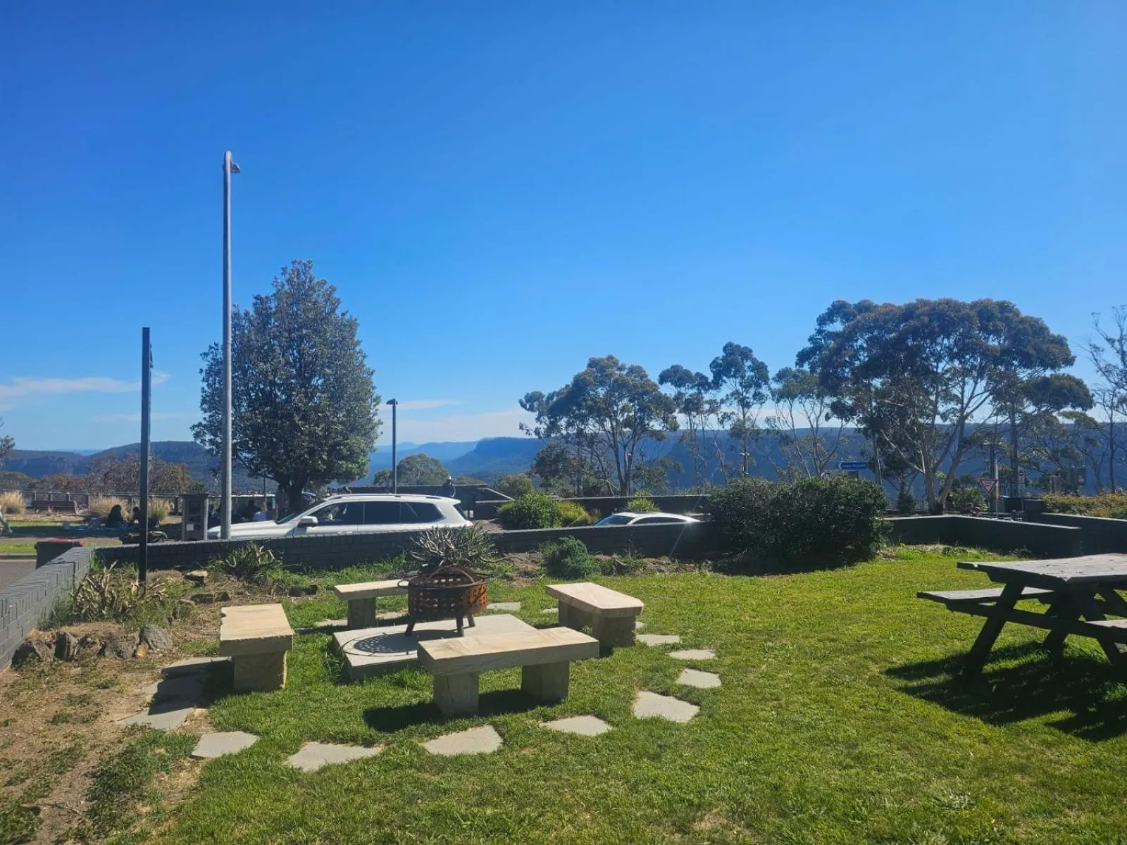 Inner courtyard view in Montblu at Echo Point
