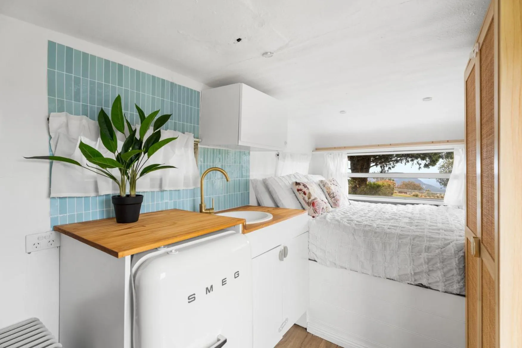 Decorative detail, Bed in Montblu at Echo Point