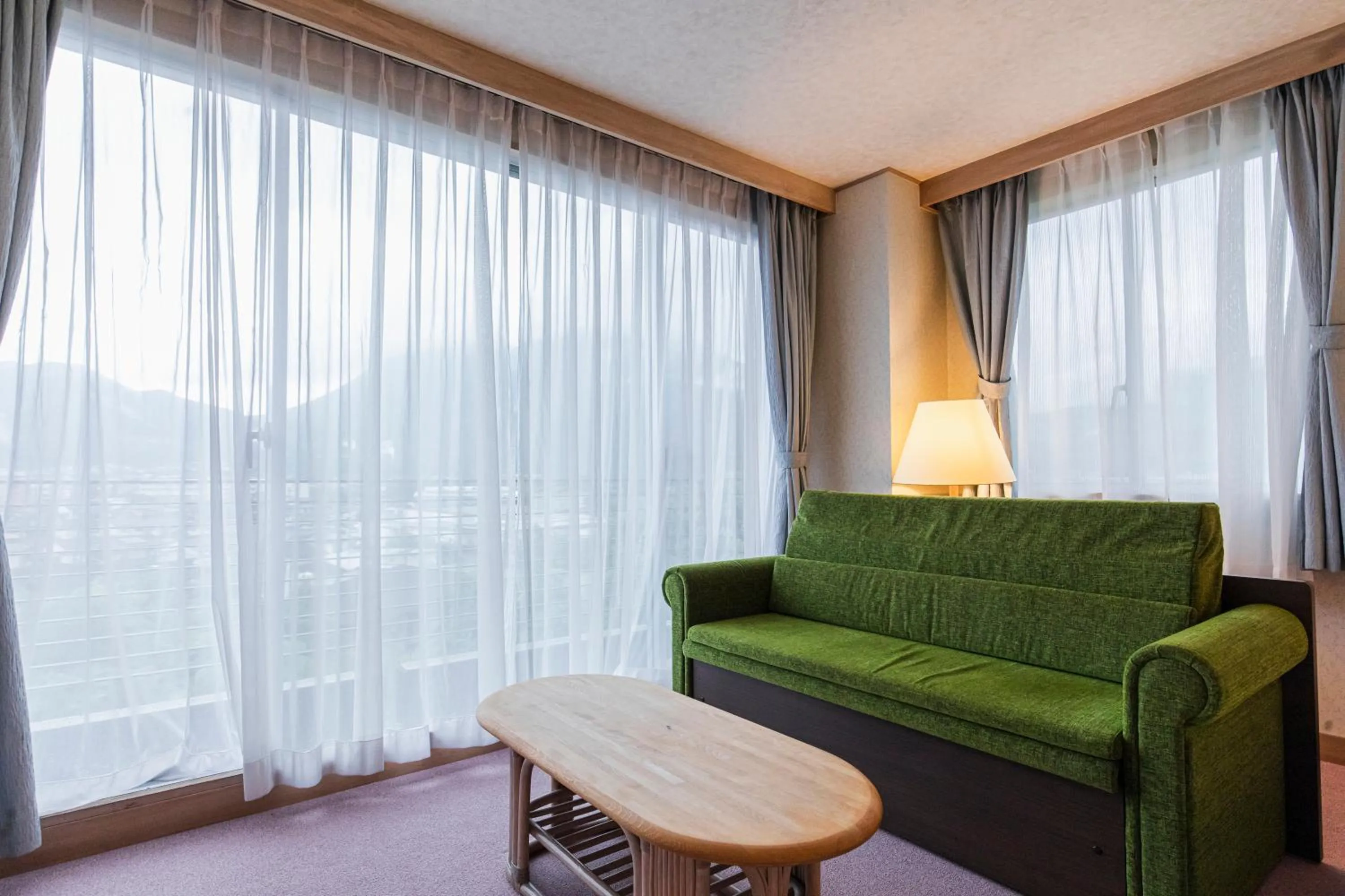 Photo of the whole room in Yufuin Kotobuki Hananosho