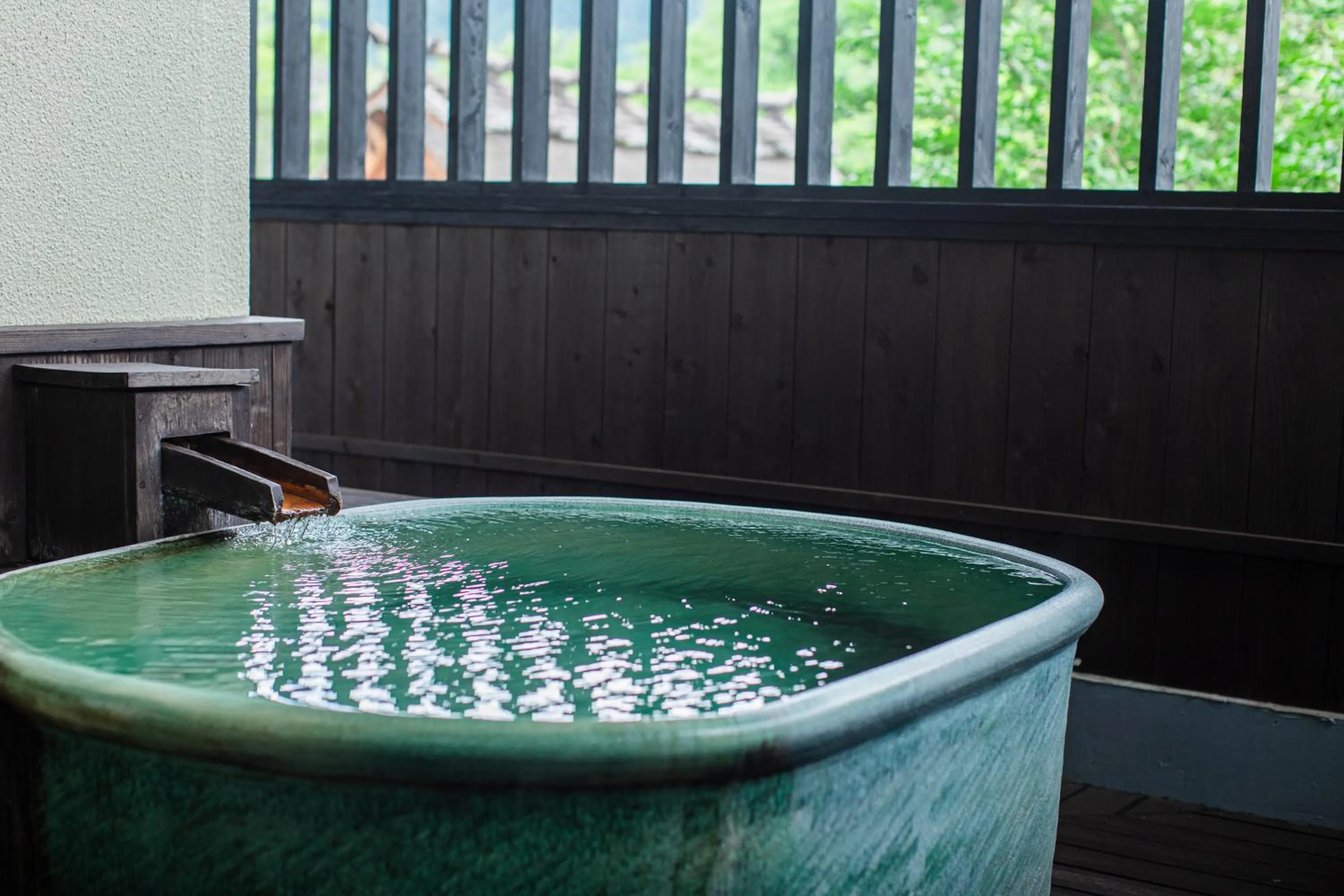 Photo of the whole room in Yufuin Kotobuki Hananosho