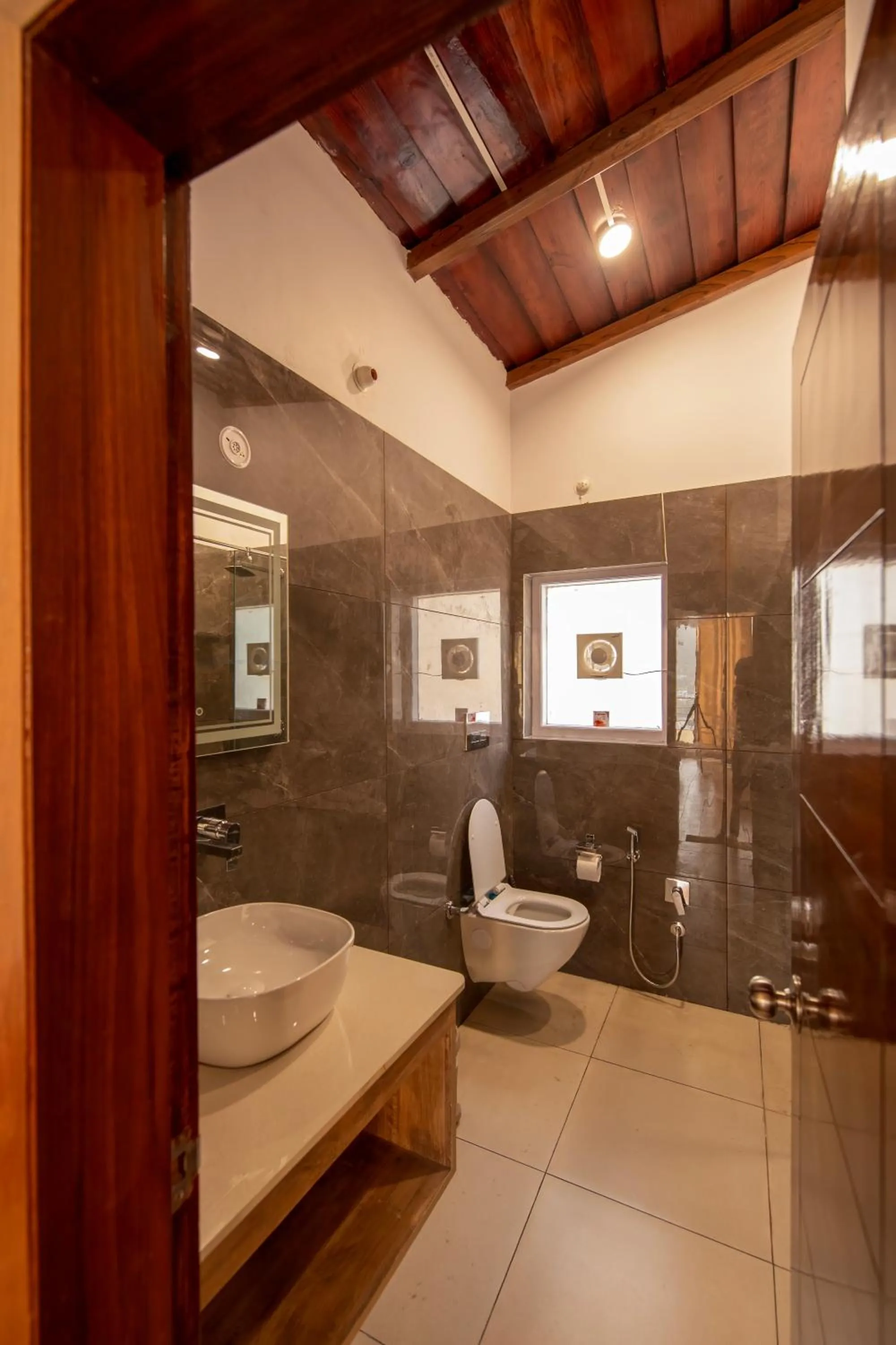 Toilet in Shanti Kunjj