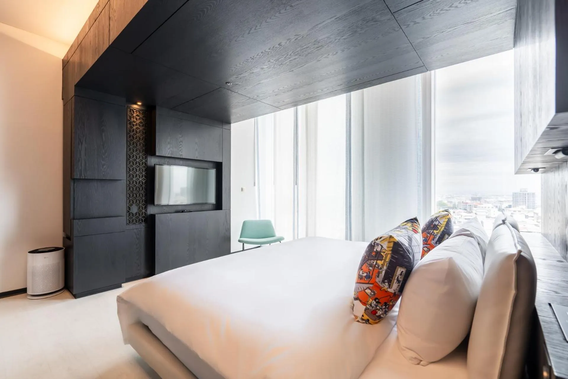 Bed in The Place Tainan