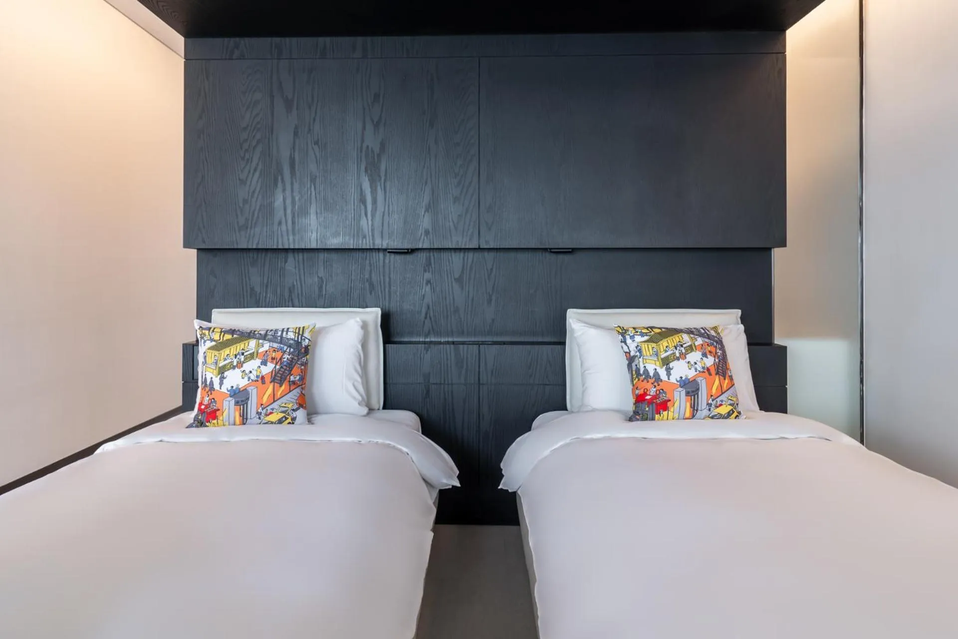 Bed in The Place Tainan