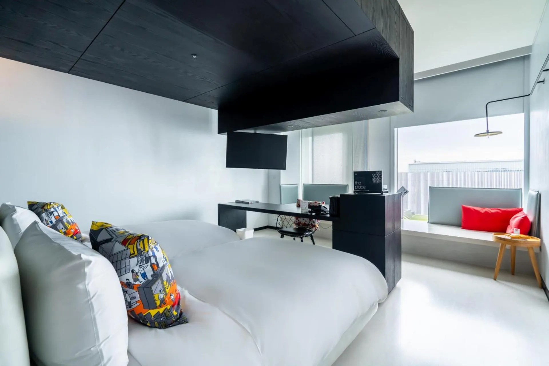 Bed in The Place Tainan