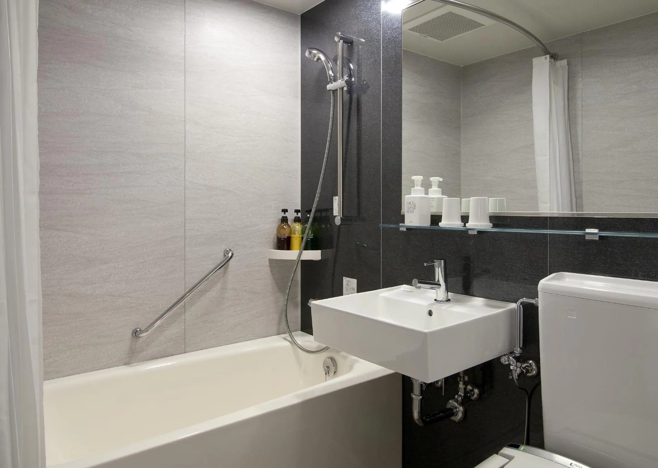 Bathroom in Cocochee Hotel Numazu