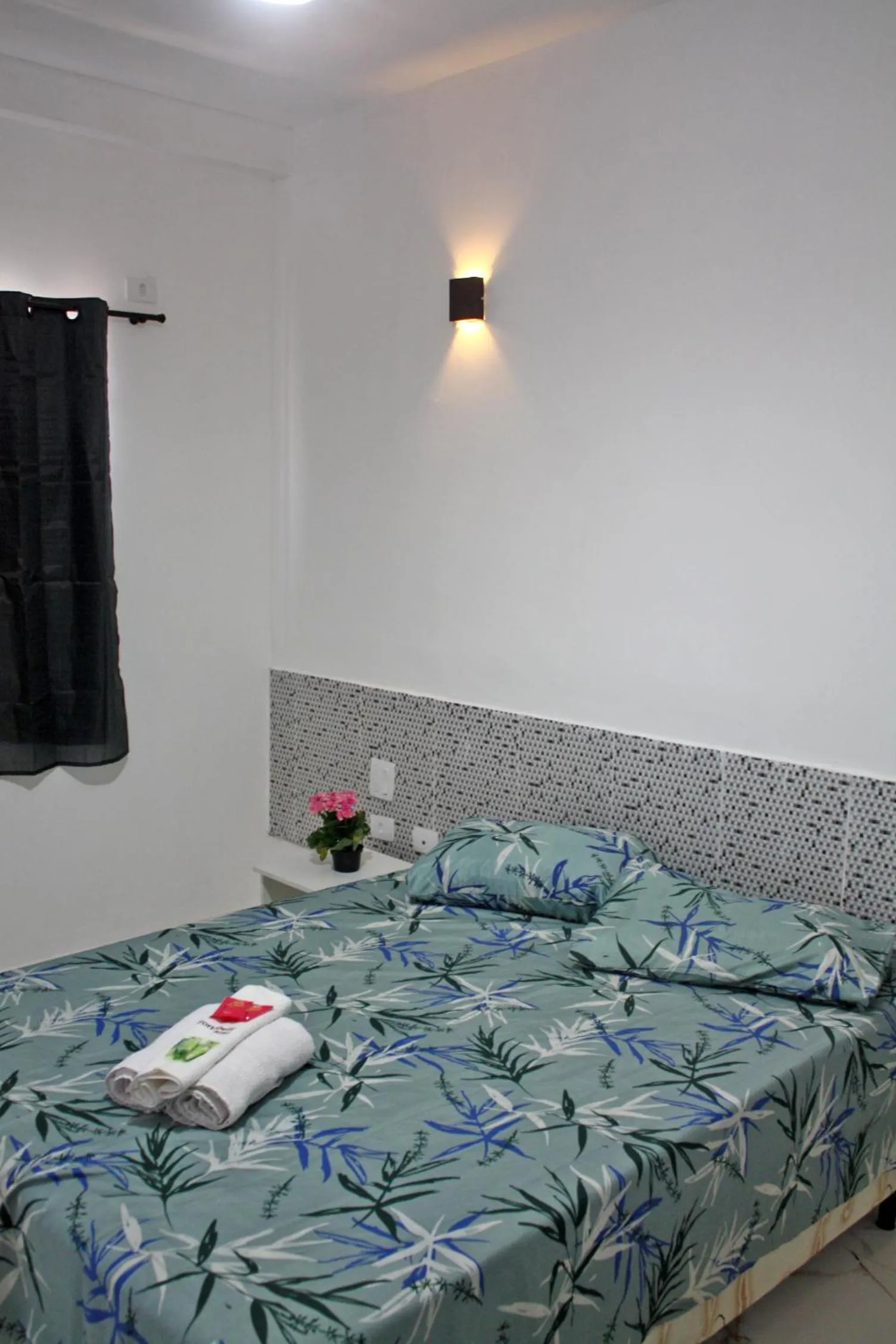 Bed in Hotel Portobello