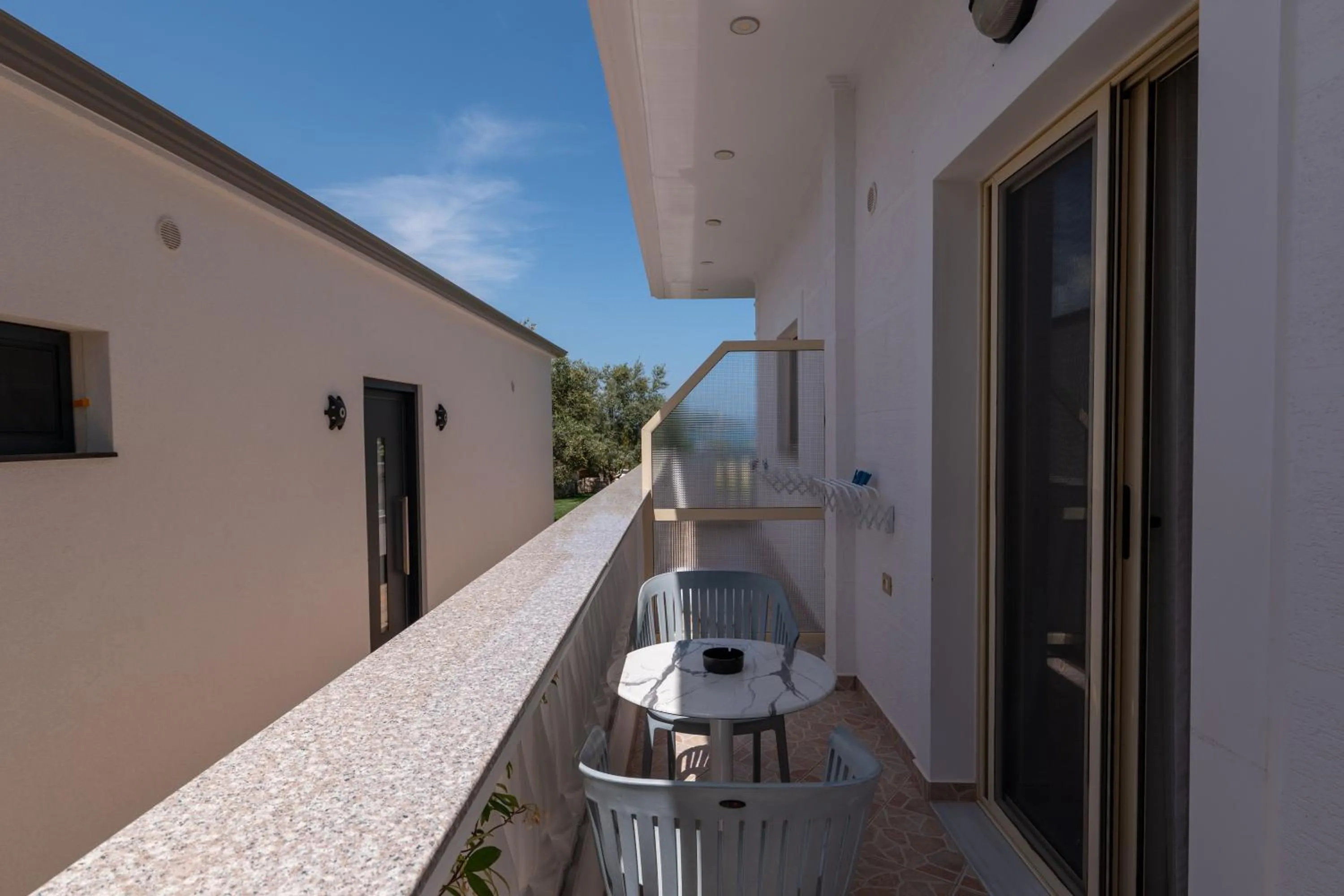 BBQ facilities in Vila Vasili