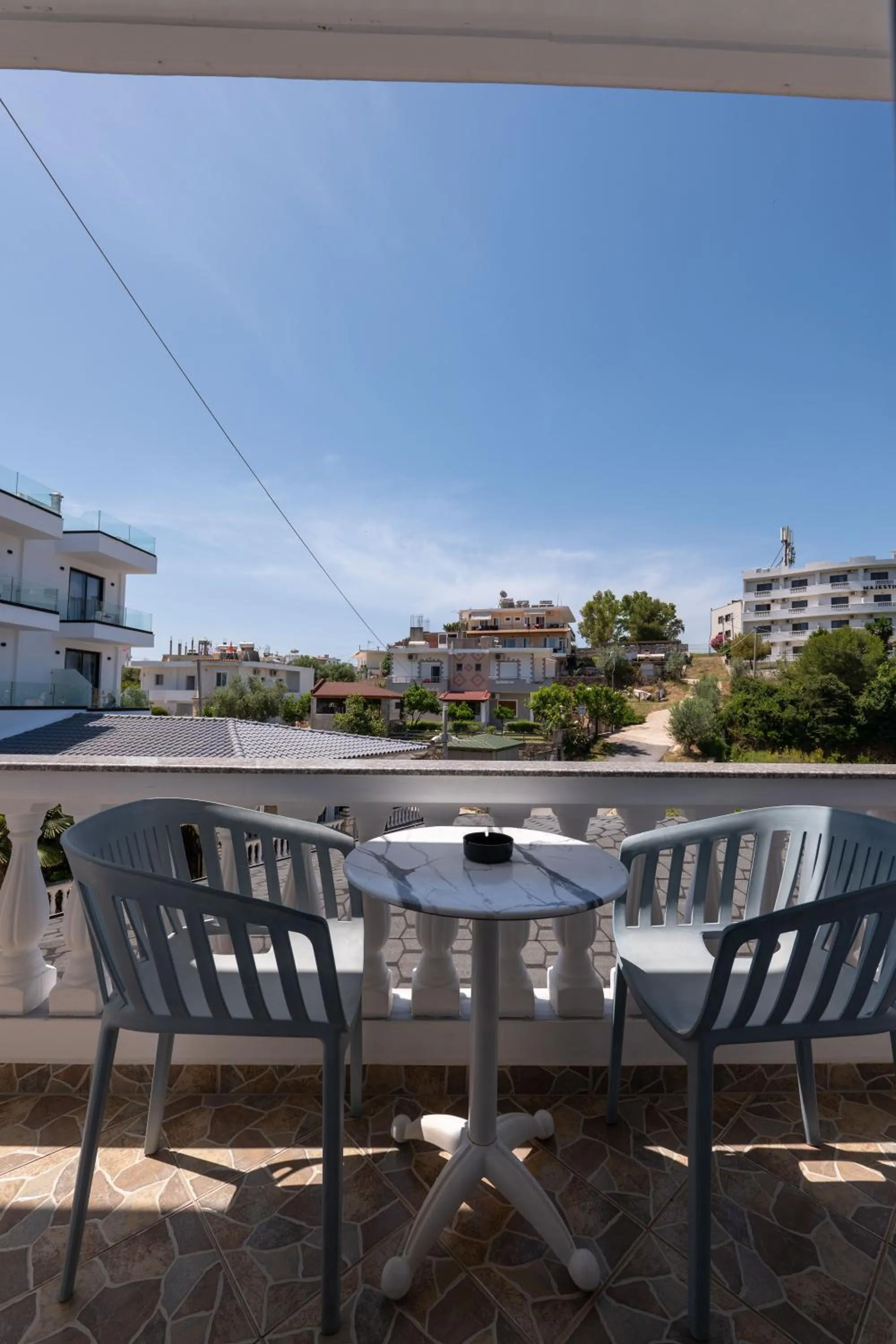 Property building in Vila Vasili