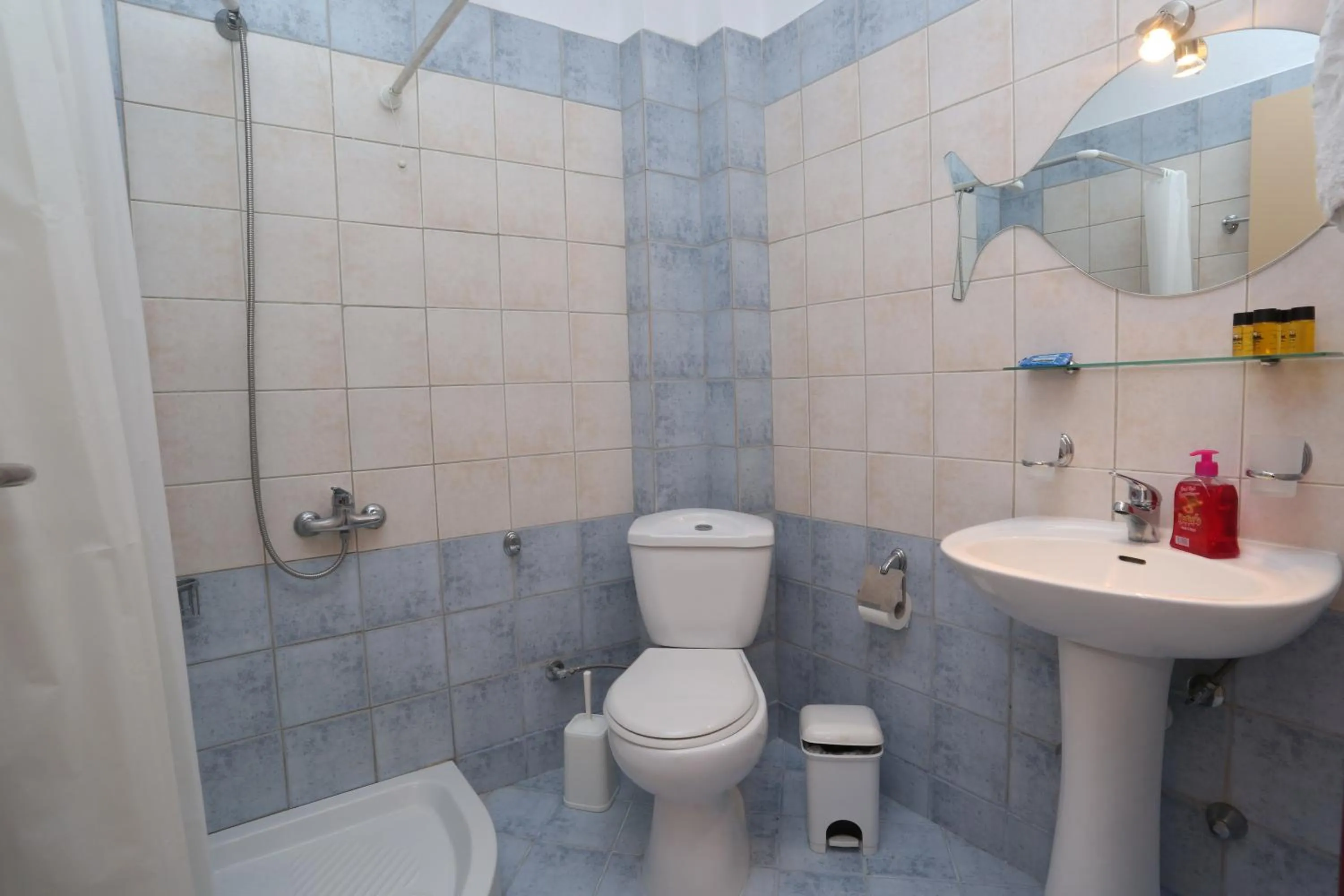 Shower in Summer Dream Hotel