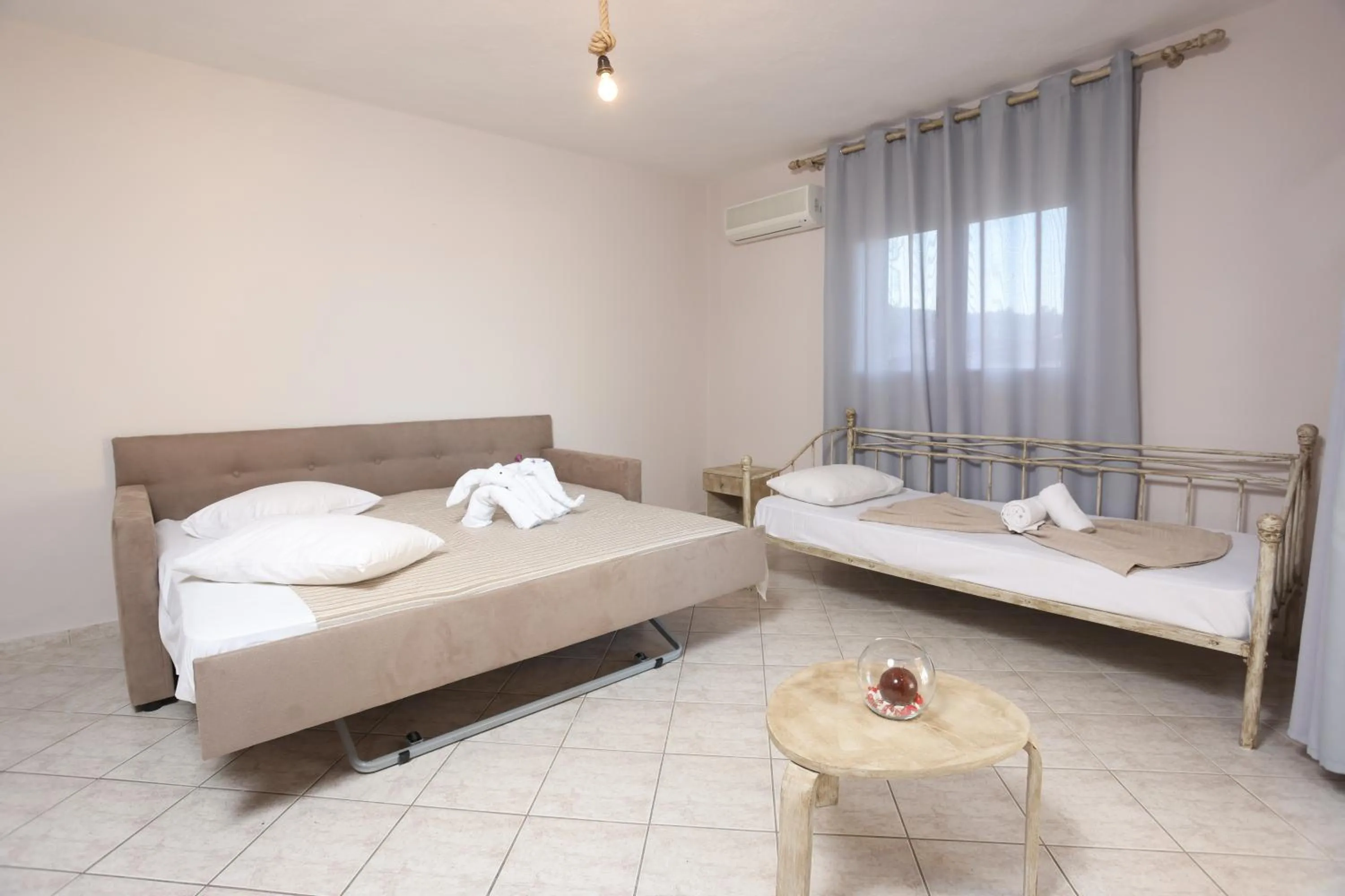 Bed in Summer Dream Hotel