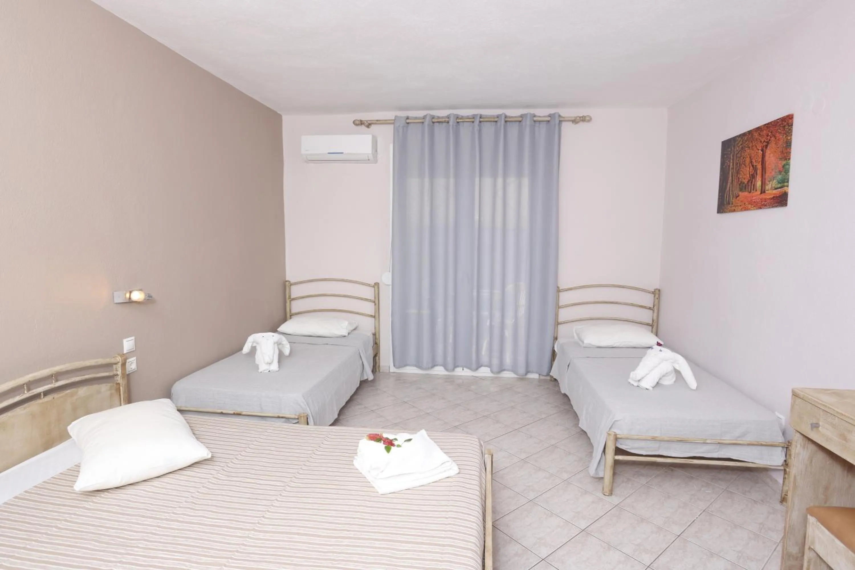 Bed in Summer Dream Hotel