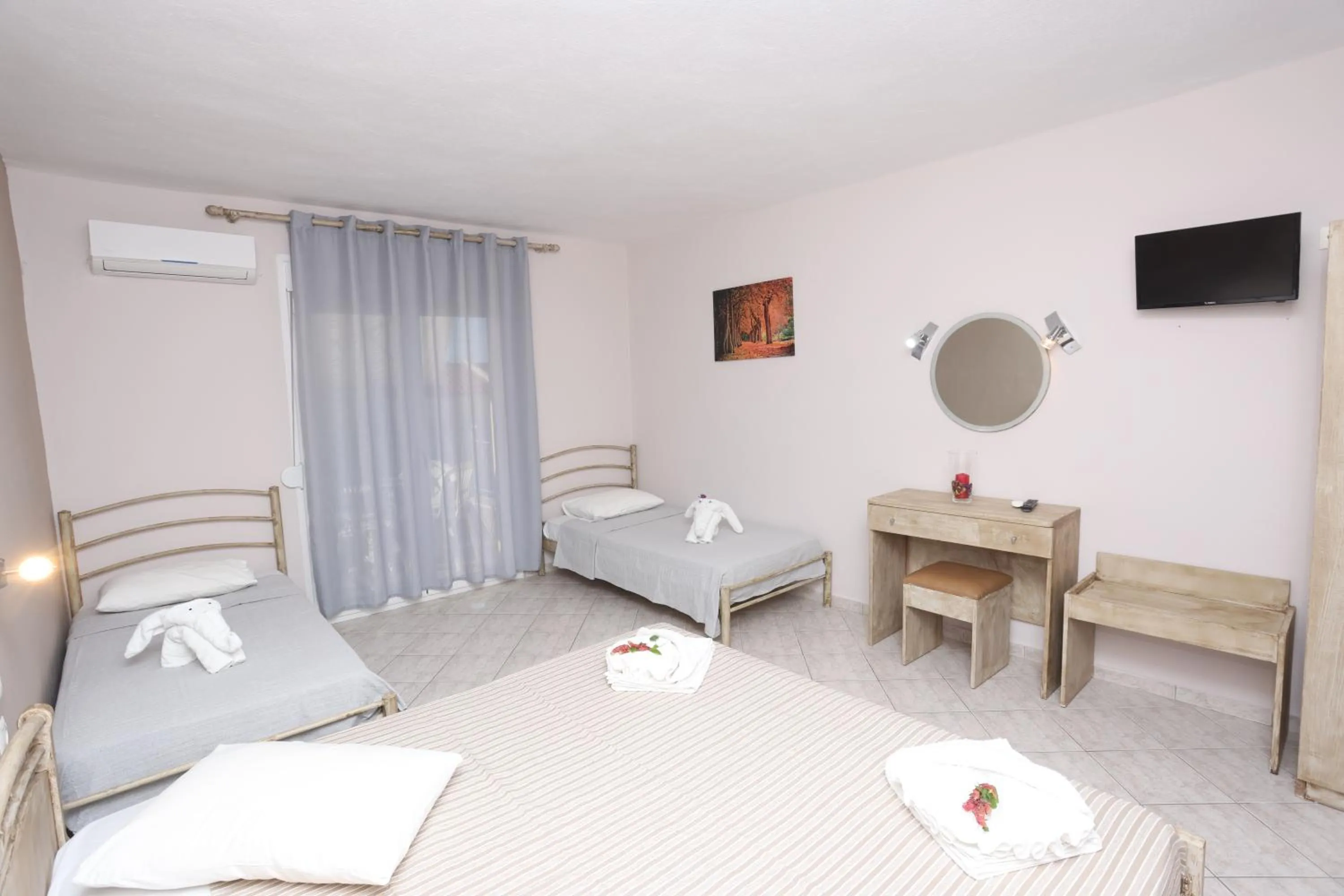 Bed in Summer Dream Hotel