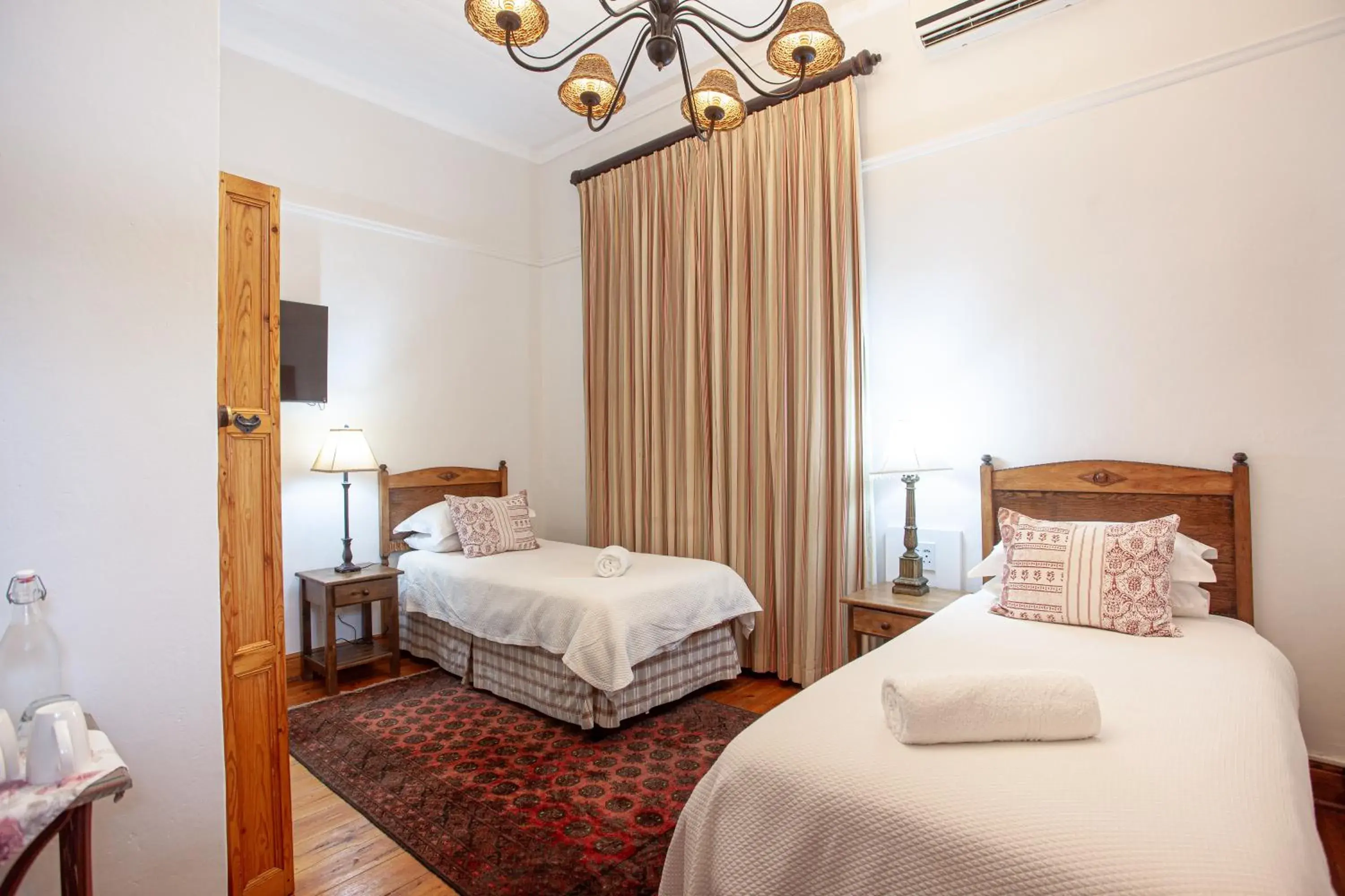 Standard Twin Room - single occupancy in Sundays Karoo Guesthouse Standard Twin Room - single occupancy in Sundays Karoo Guesthouse