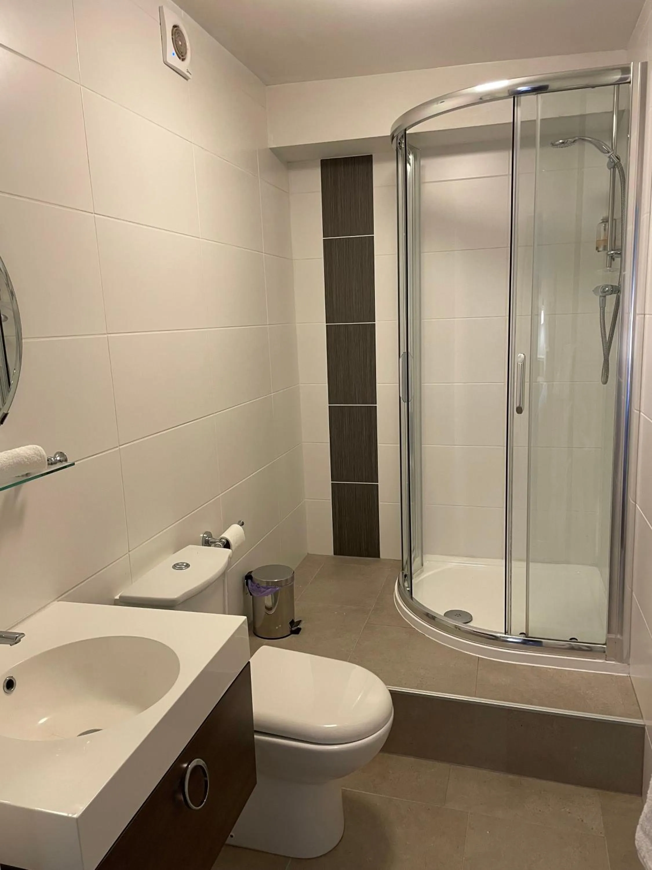 Bathroom in OYO New Inn Hotel