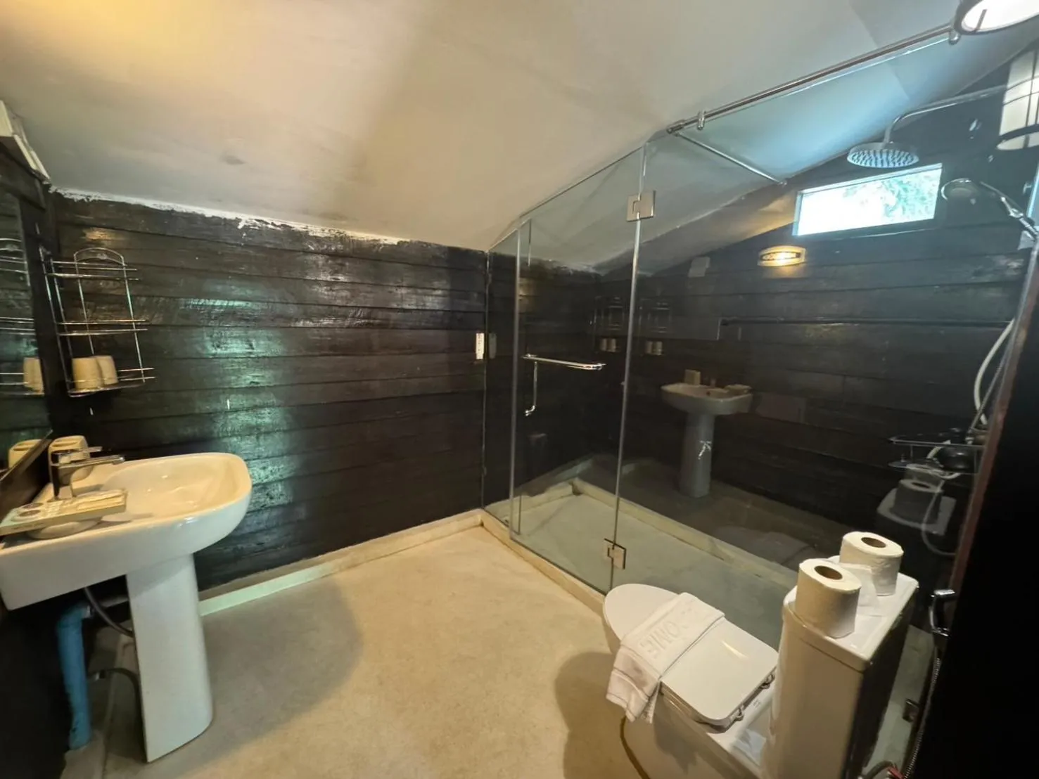 Budget Double Room in Mango Tree Resort
