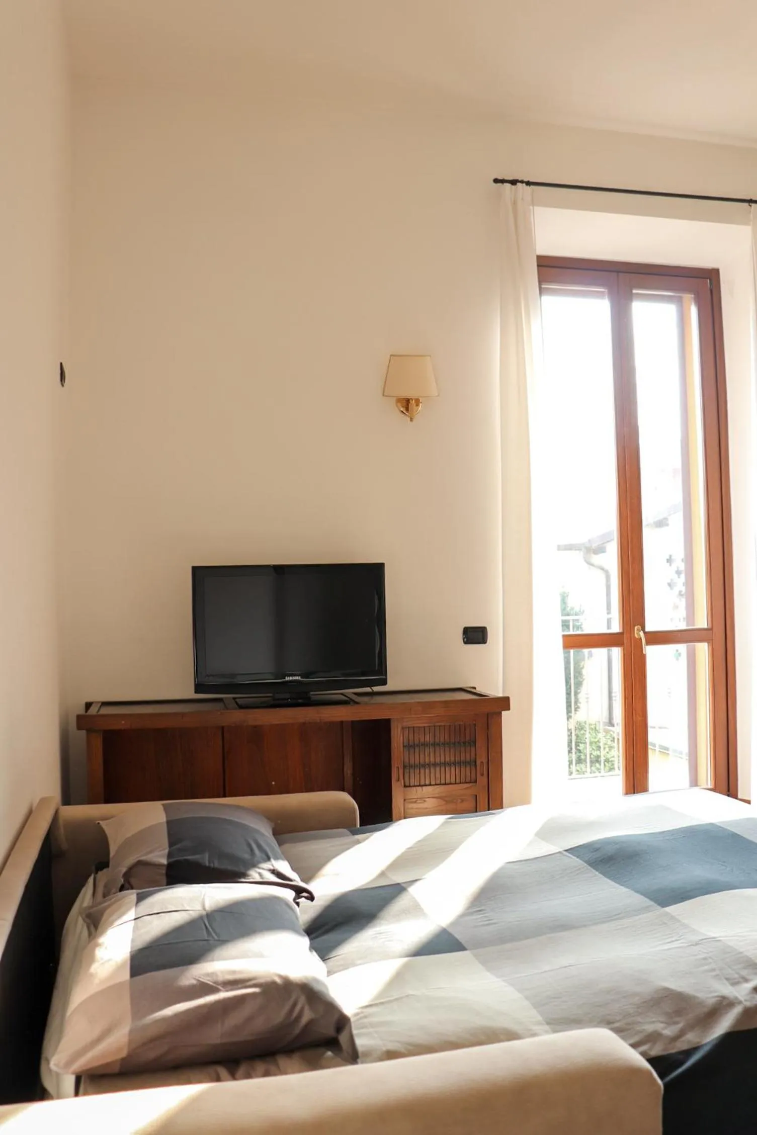 Bedroom, Bed in La Corte di Brusuglio Apartments