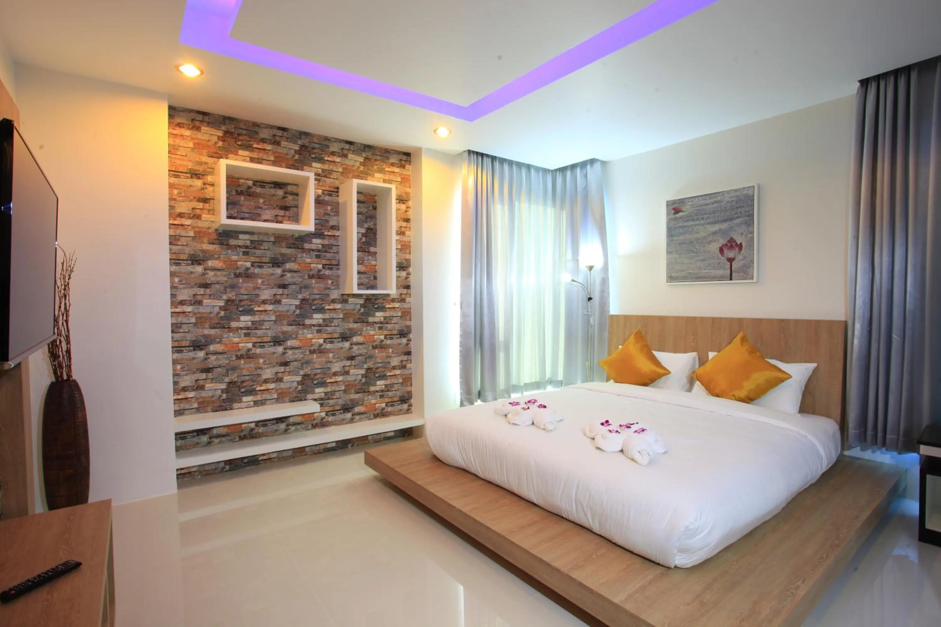 Bed in Buasri By Ohm