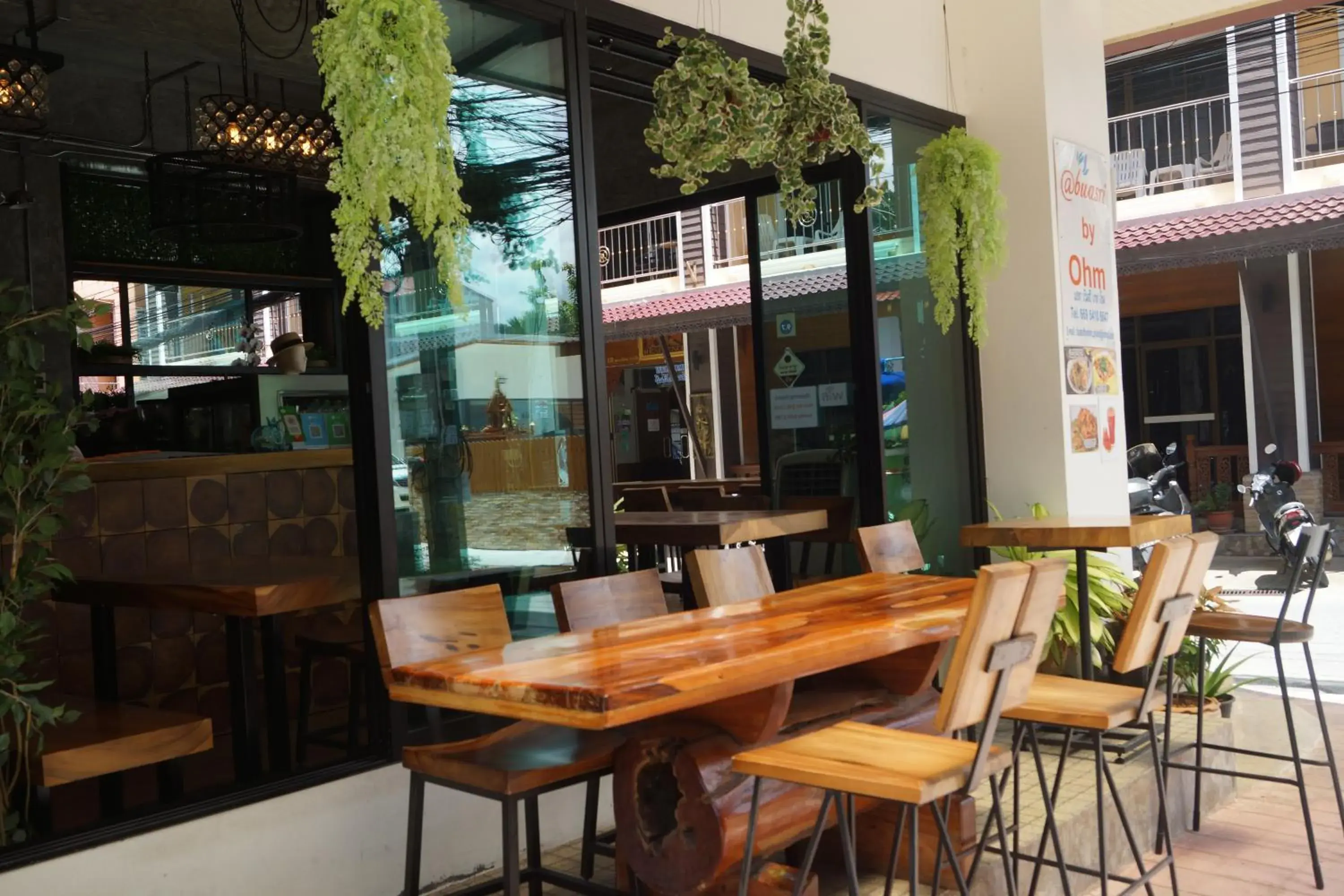 Restaurant/places to eat in Buasri By Ohm Restaurant/places to eat in Buasri By Ohm