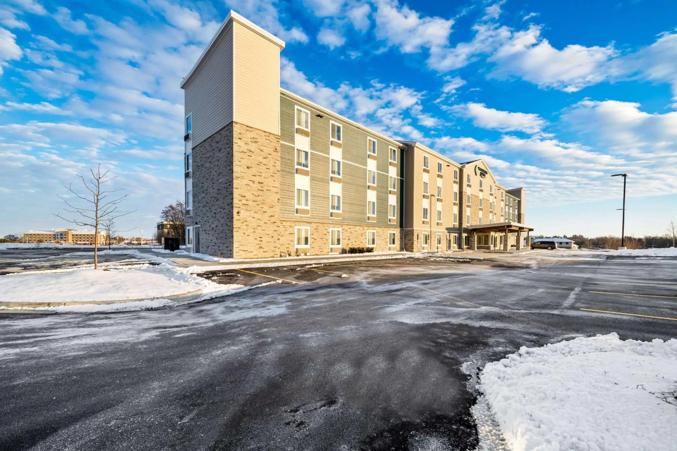 WoodSpring Suites Loves Park - Rockford
