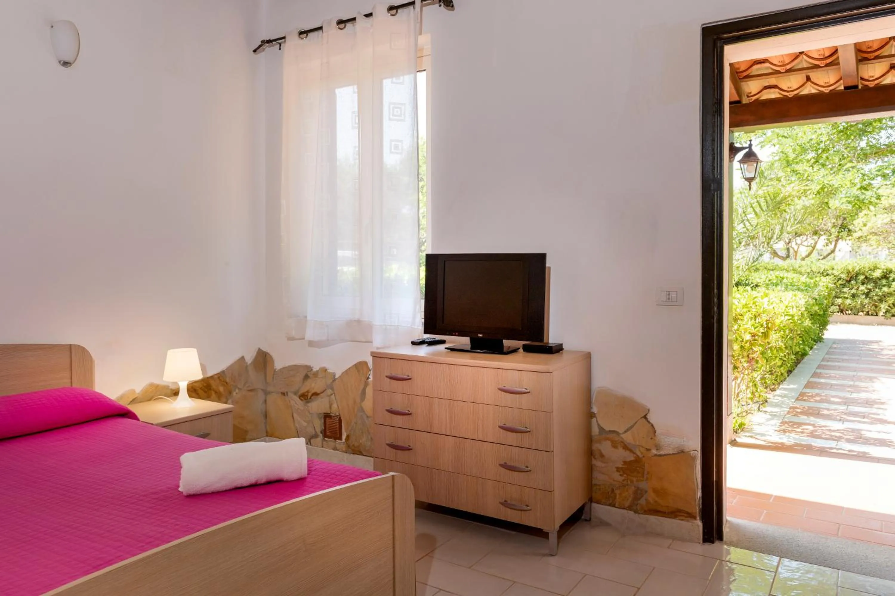 Photo of the whole room, Bed in Hotel Villaggio Stromboli