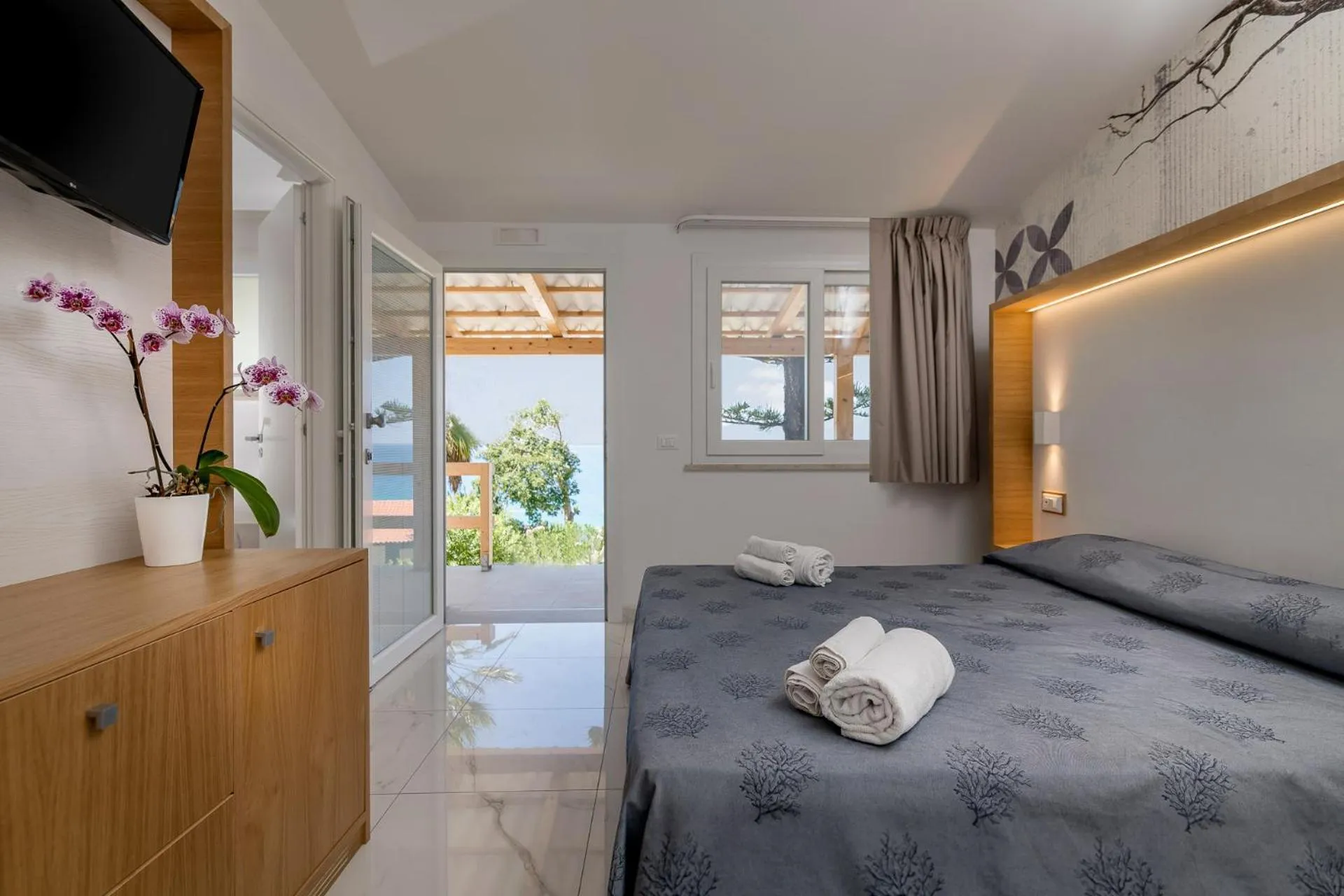 Bed in Hotel Villaggio Stromboli