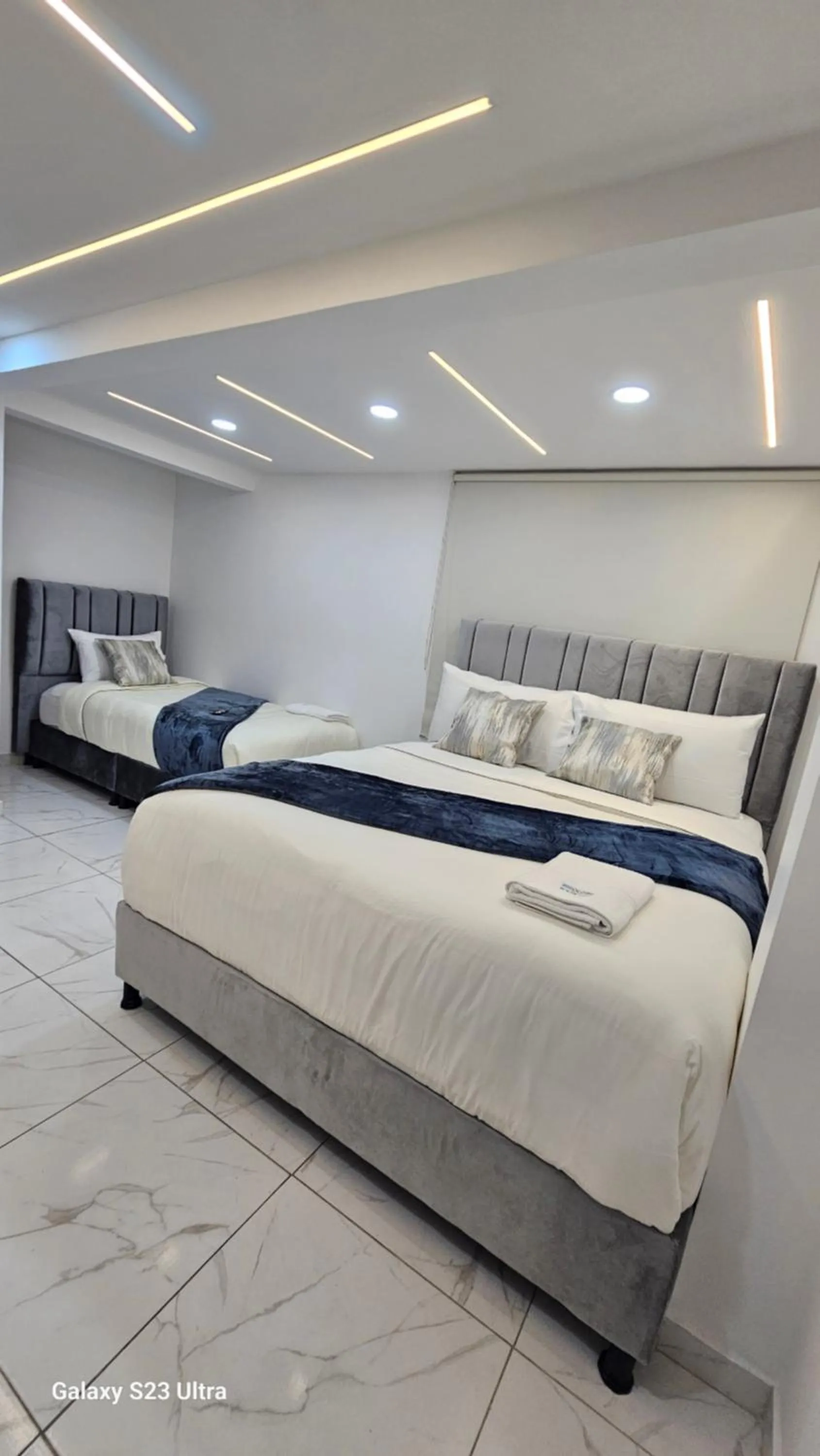 Bed in Hotel West Inn