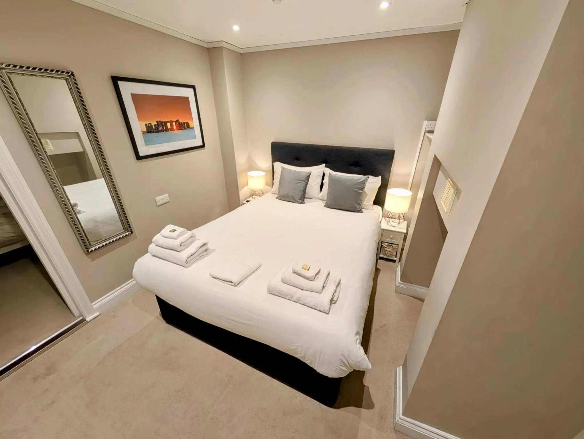 Bedroom, Bed in Peartree Serviced Apartments