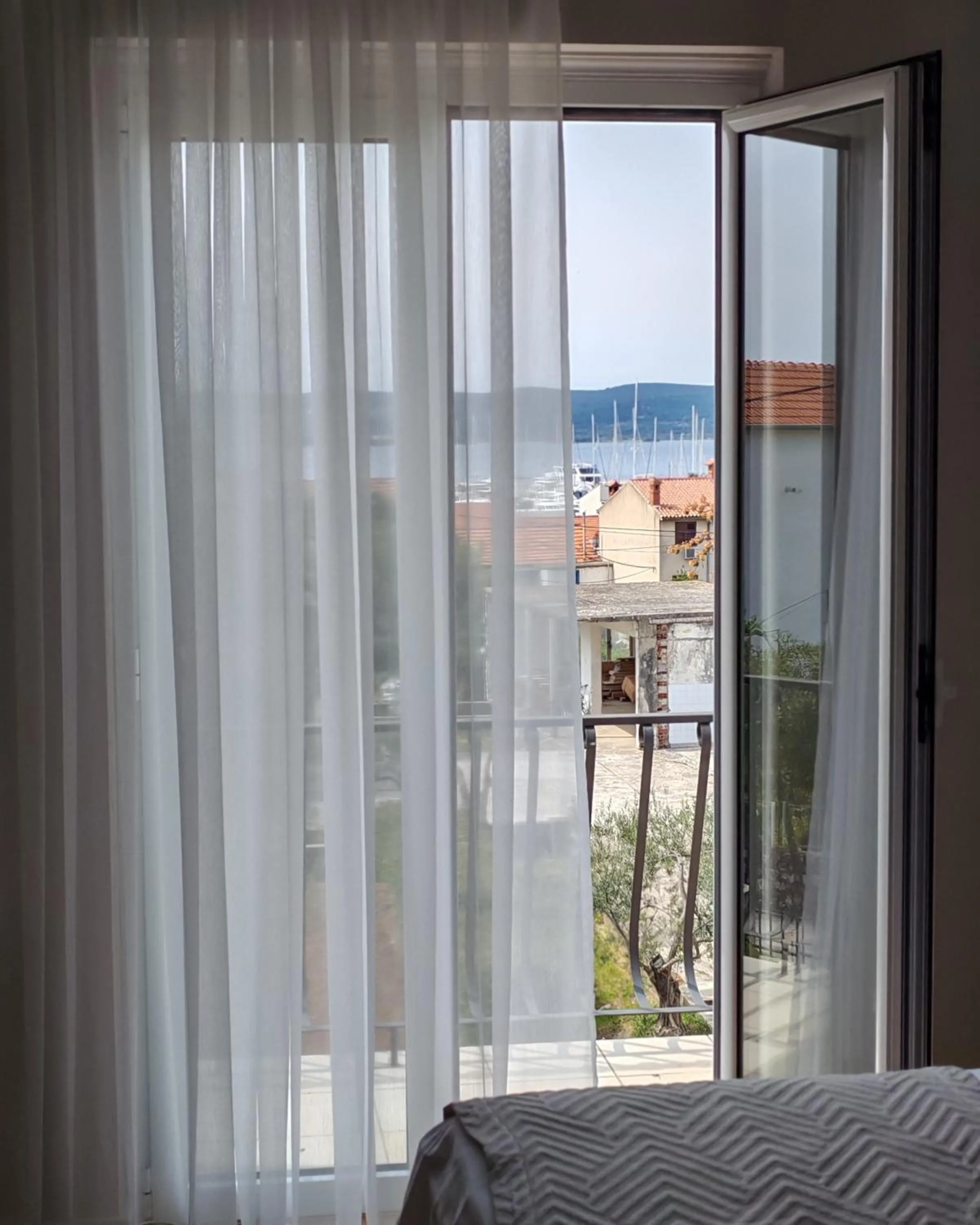 View (from property/room), Bed in Apartman Noni Biograd na Moru