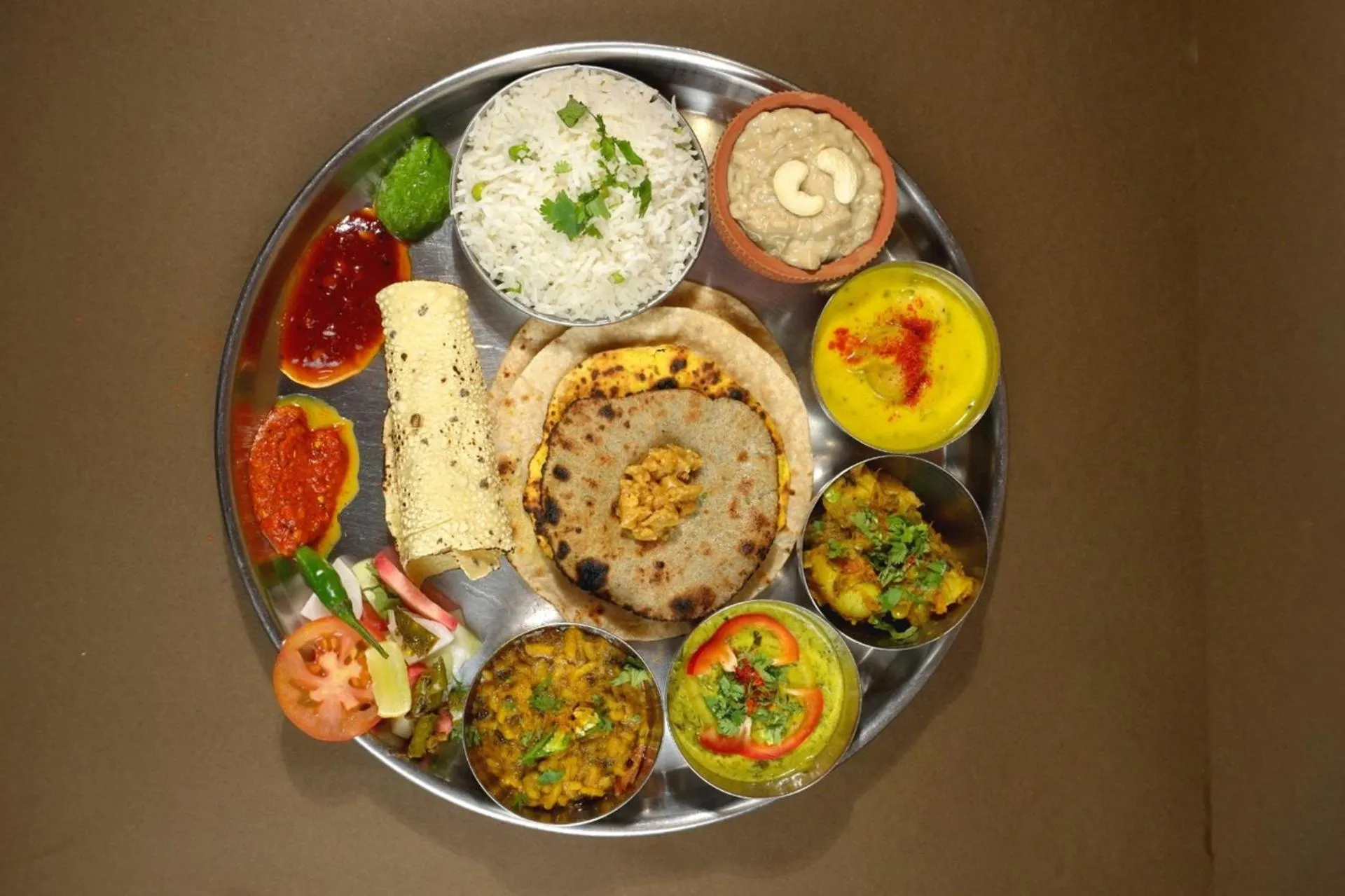 Food and drinks in Royal Guest House