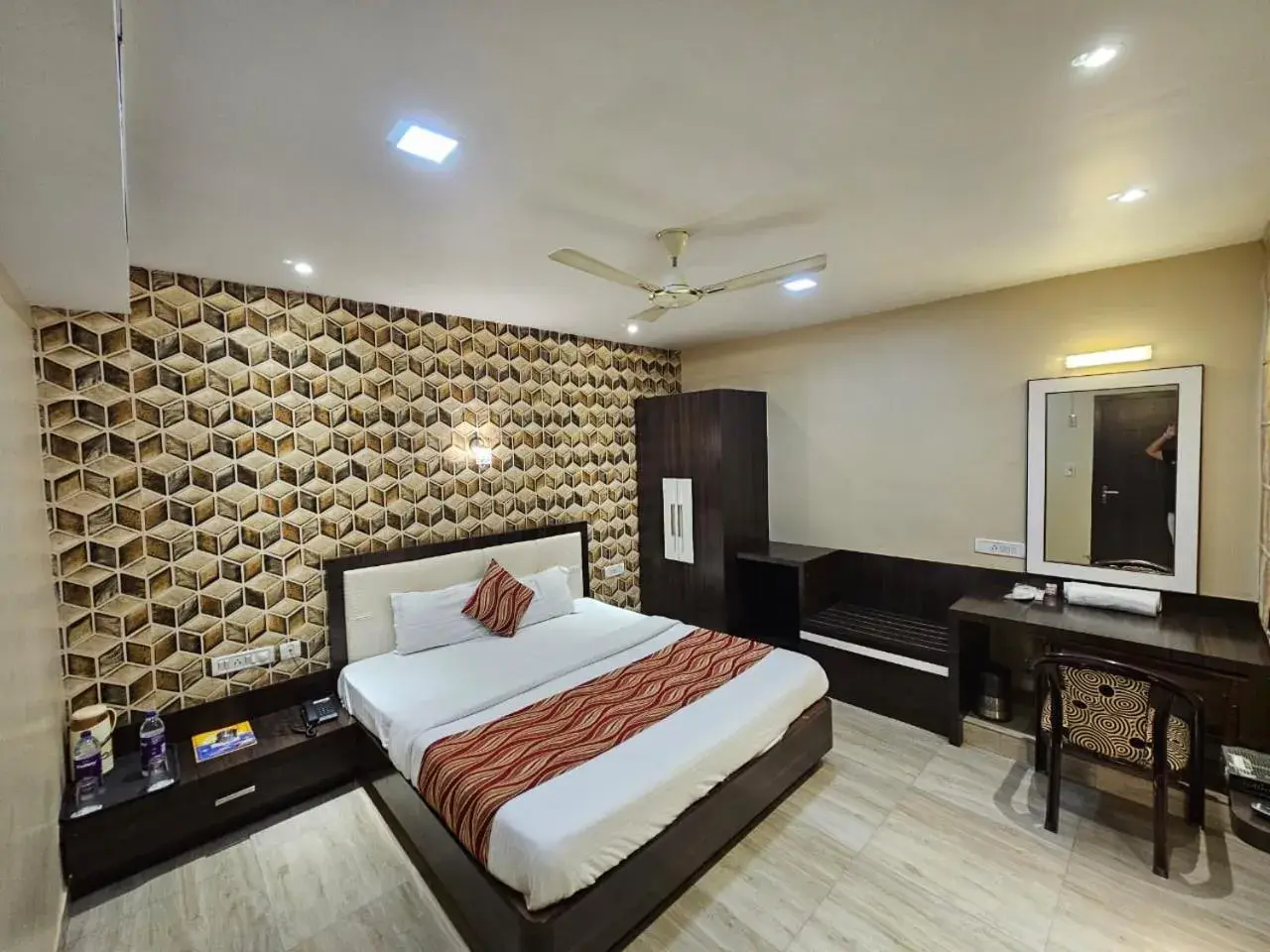 Deluxe Double Room - single occupancy in Royal Guest House Deluxe Double Room - single occupancy in Royal Guest House