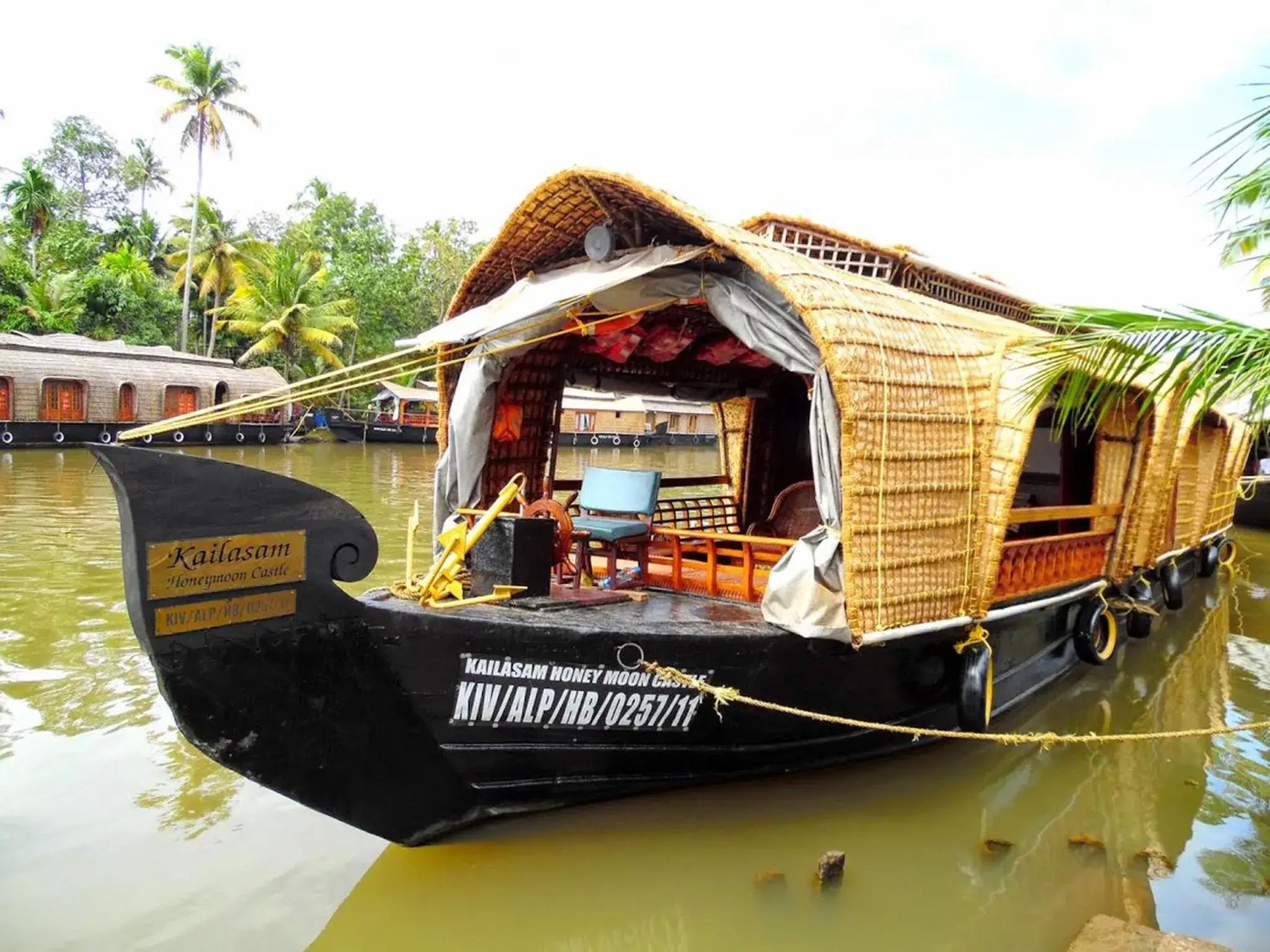 Deluxe Double Room - single occupancy in Eco Trails Houseboats Deluxe Double Room - single occupancy in Eco Trails Houseboats