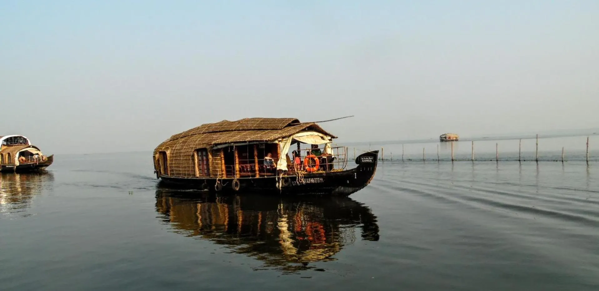 Deluxe Double Room - single occupancy in Eco Trails Houseboats