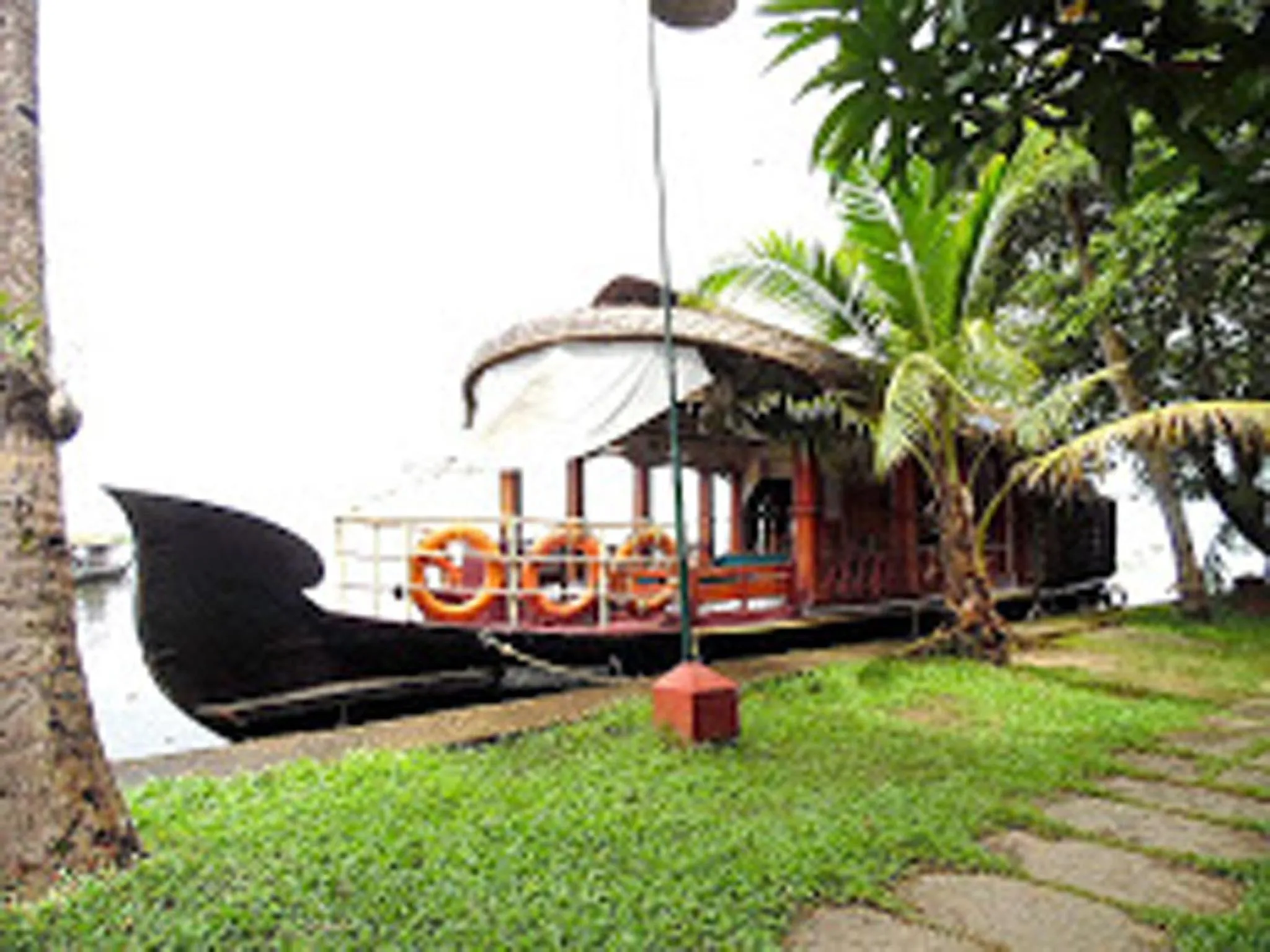 Lake view in Eco Trails Houseboats