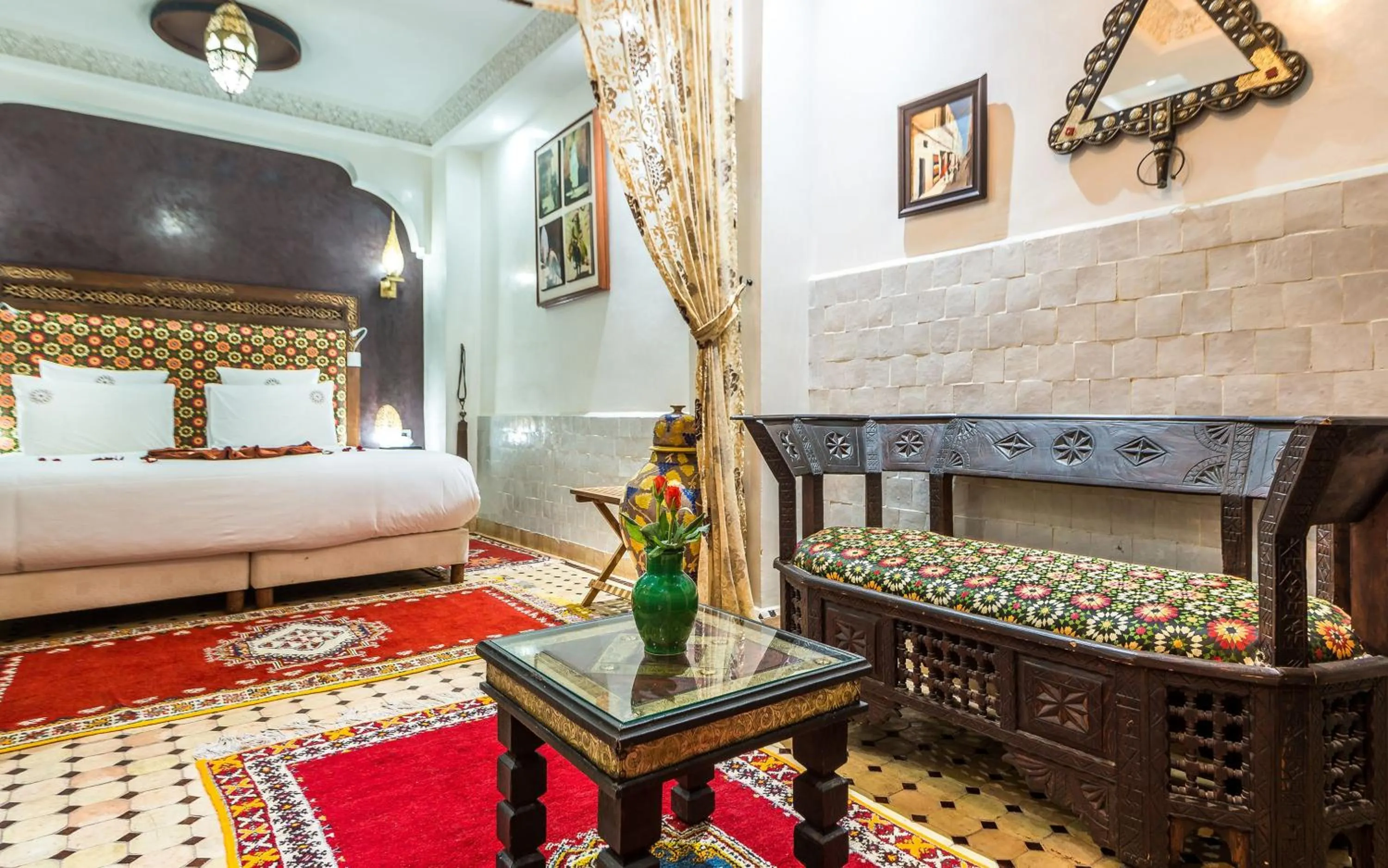 Living room, Bed in Hotel & Ryad Art Place Marrakech