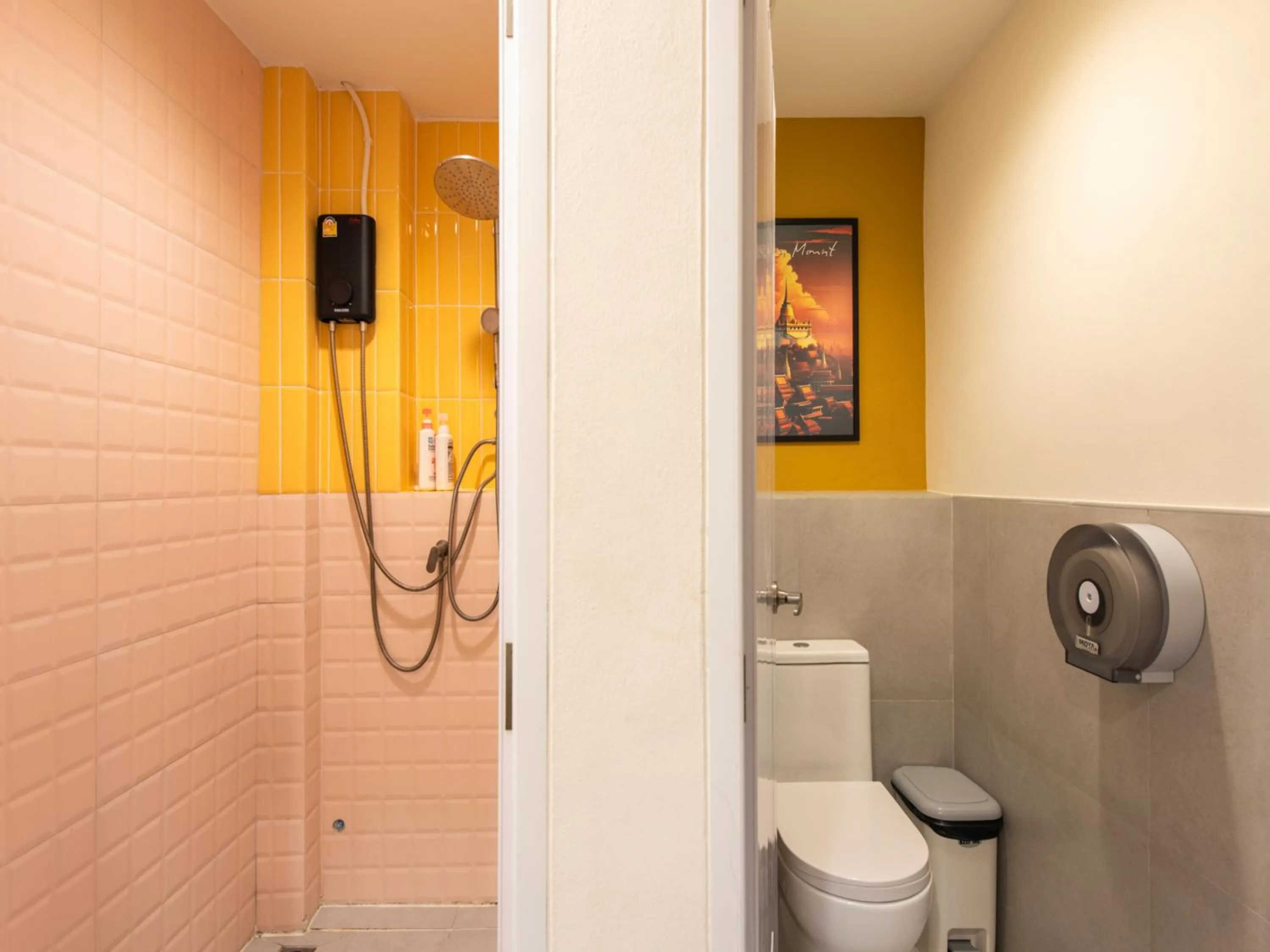 Bathroom in The City Yaowarat