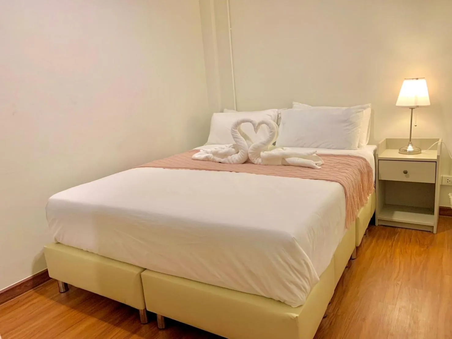 Bedroom, Bed in The City Yaowarat