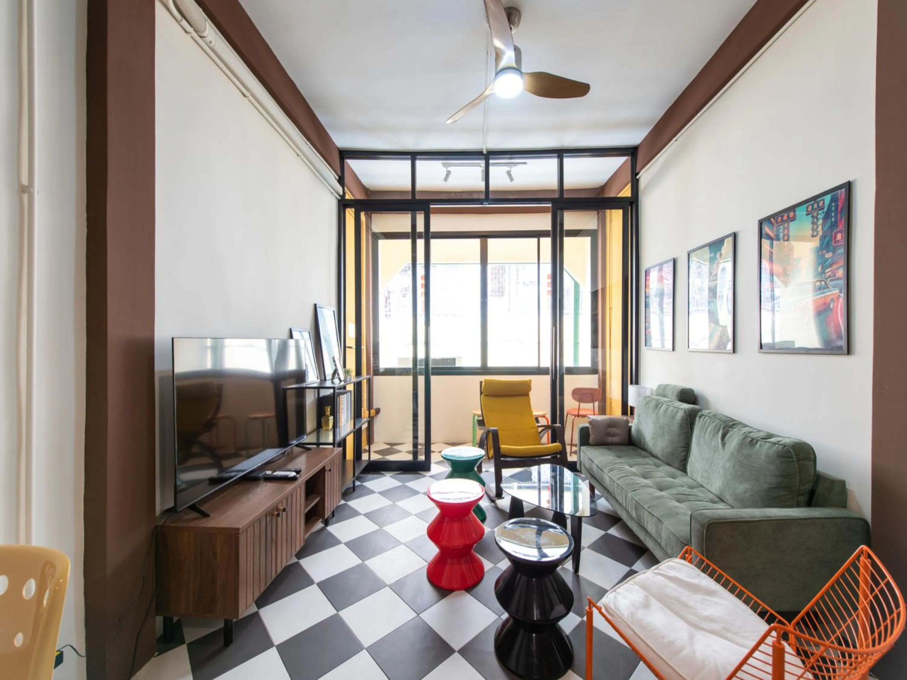 Communal lounge/ TV room in The City Yaowarat