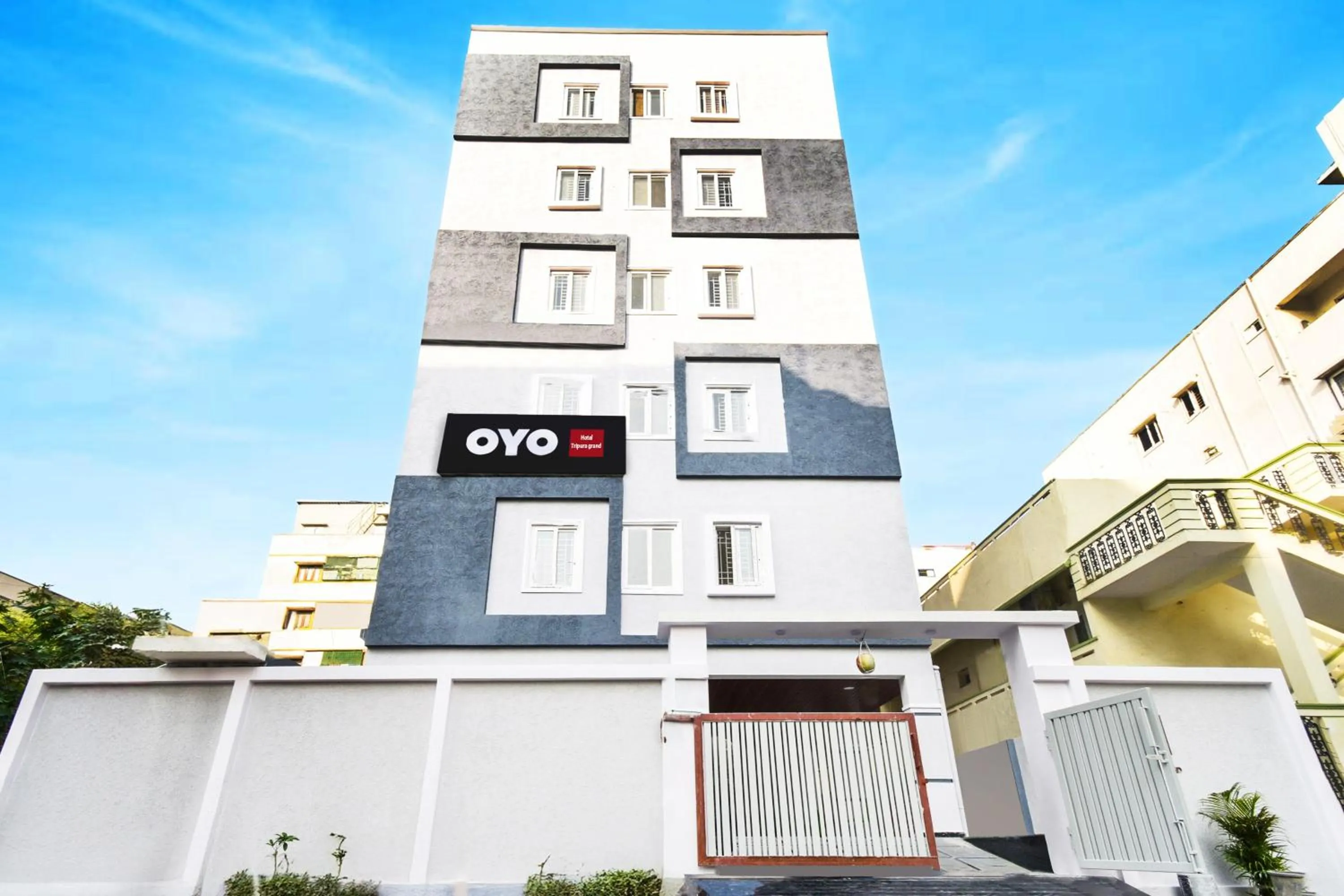 Facade/entrance in Hotel O Tripura Grand (Near Nexus Mall)