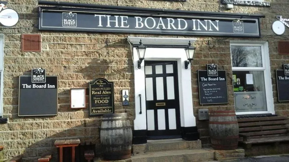 Facade/entrance in The Board Inn