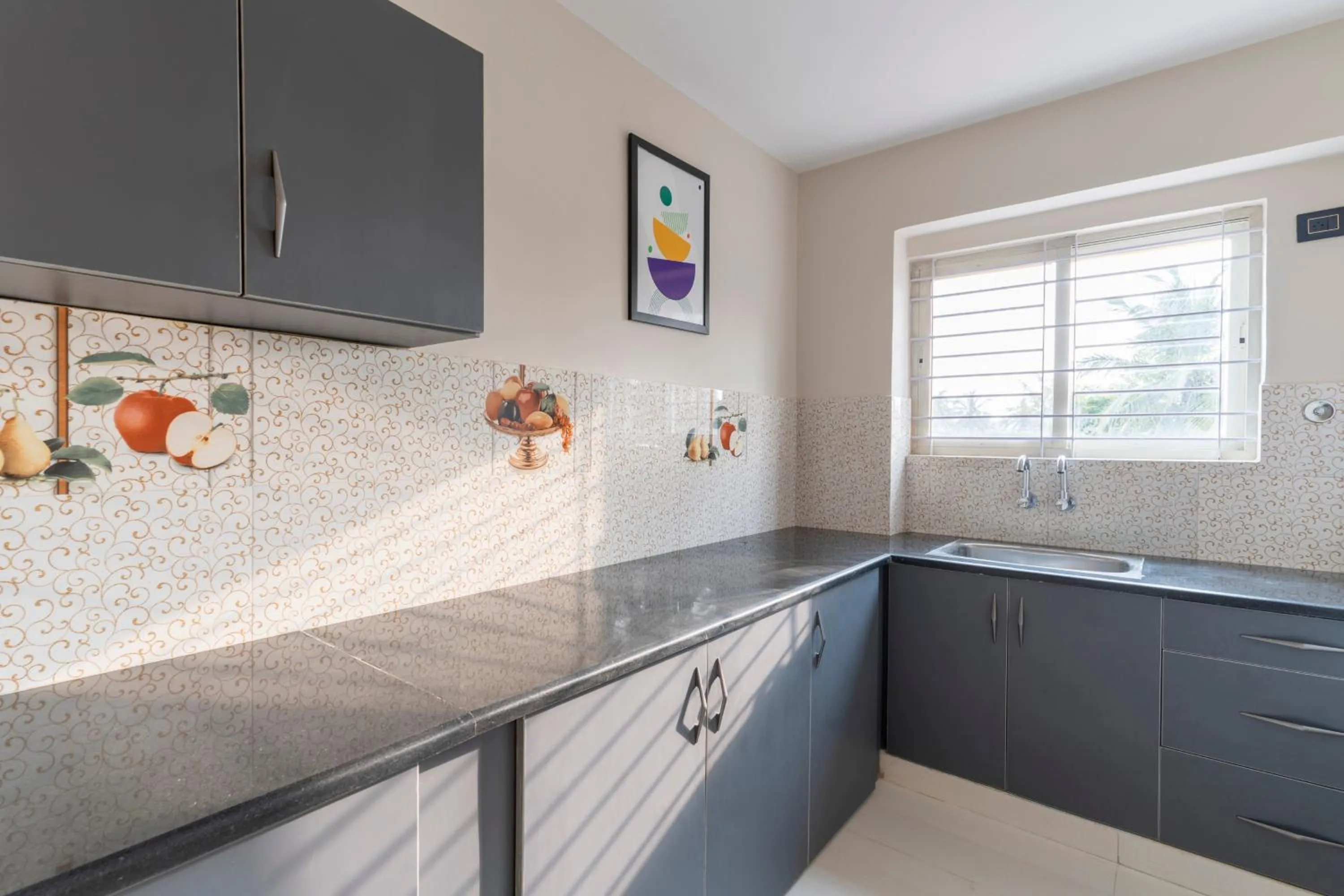 Kitchen or kitchenette in Treebo Sanmaya Retreat, 15 Mins From Mysore Palace