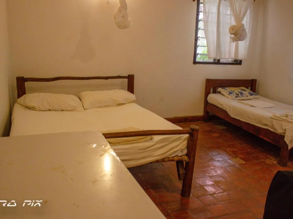 Bed in Travellers Inn Resort Malindi