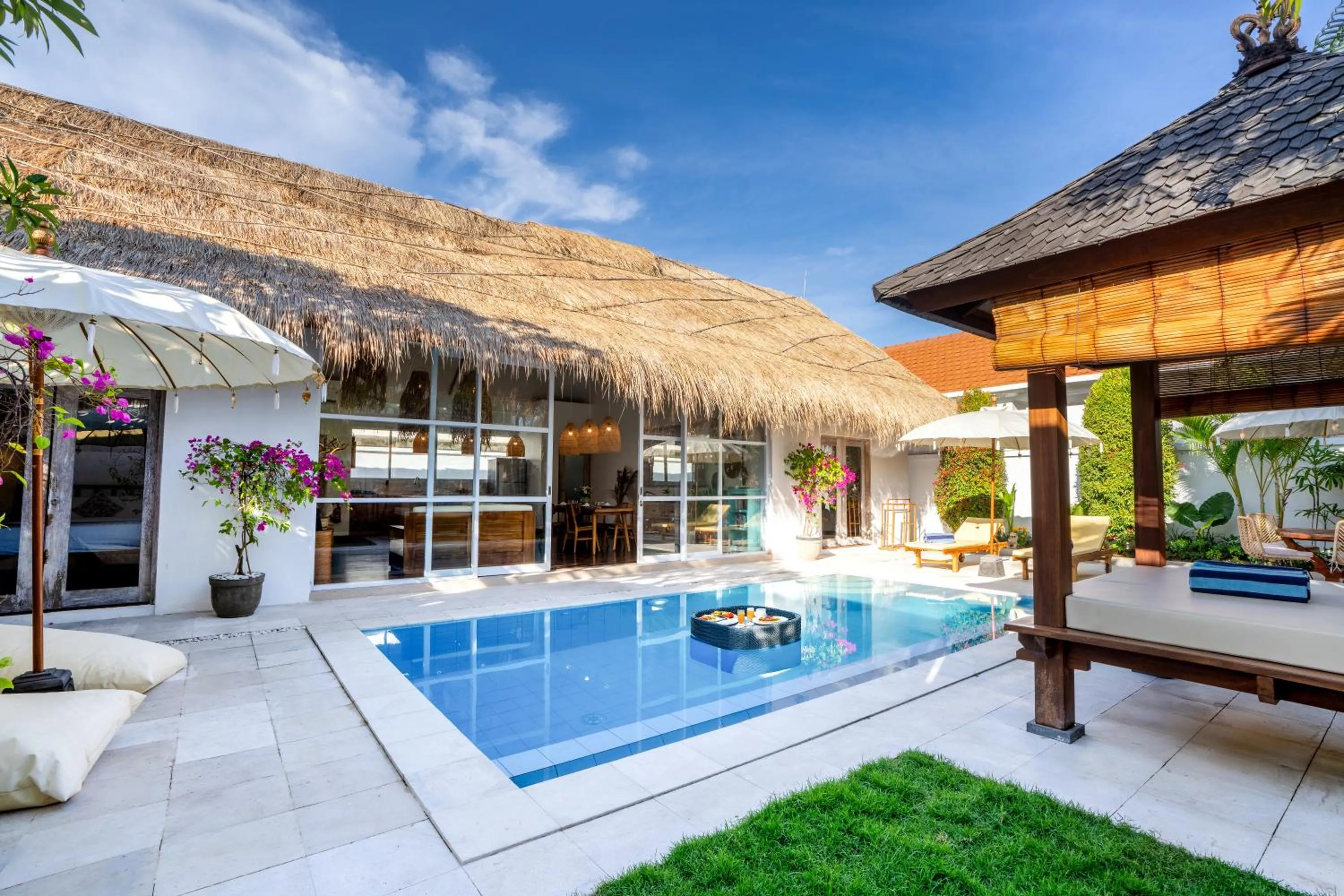 Day in Villa Bardo by Pertama Management